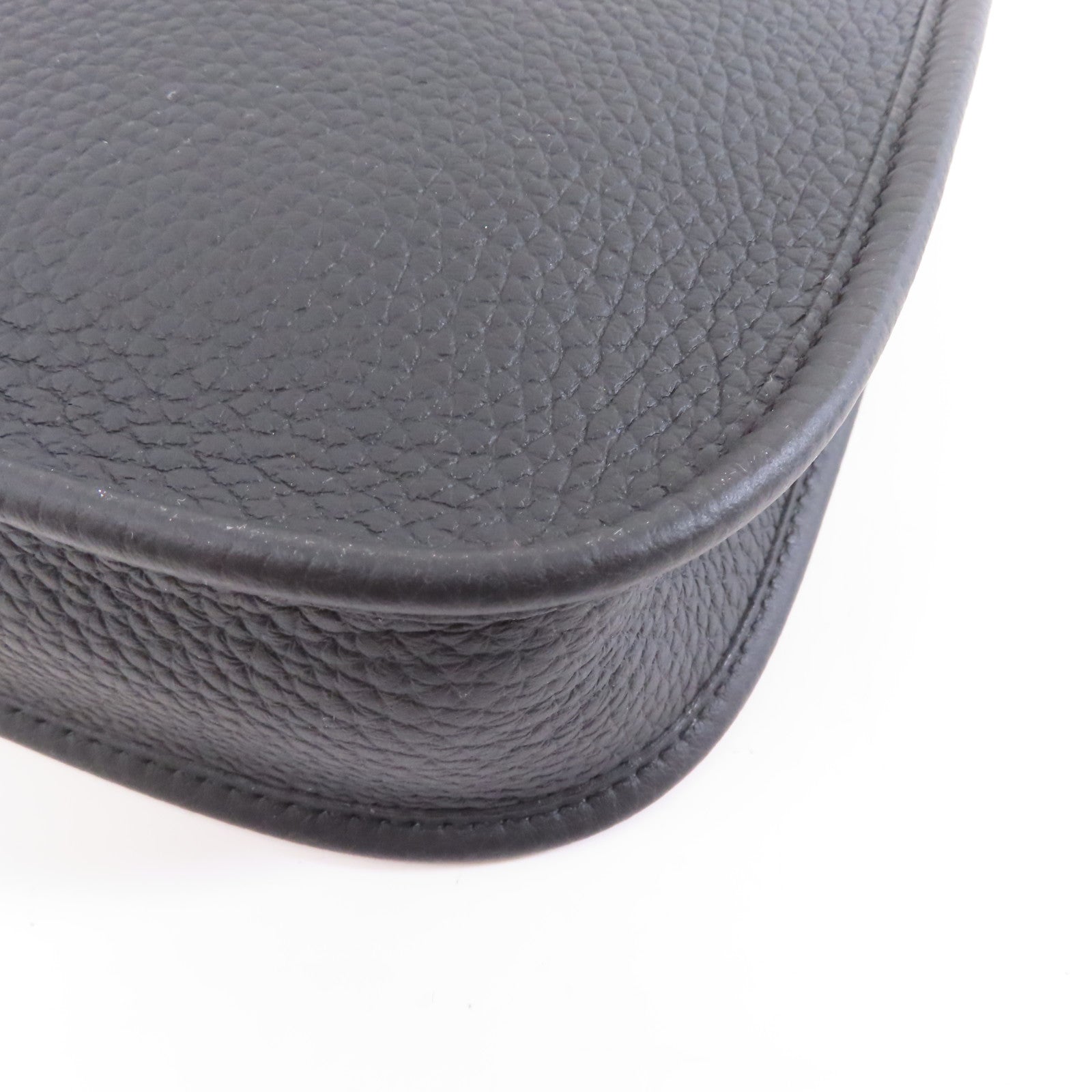 HERMES Clemence皮革Evelyne TPM銀扣肩背袋Noir/黑色