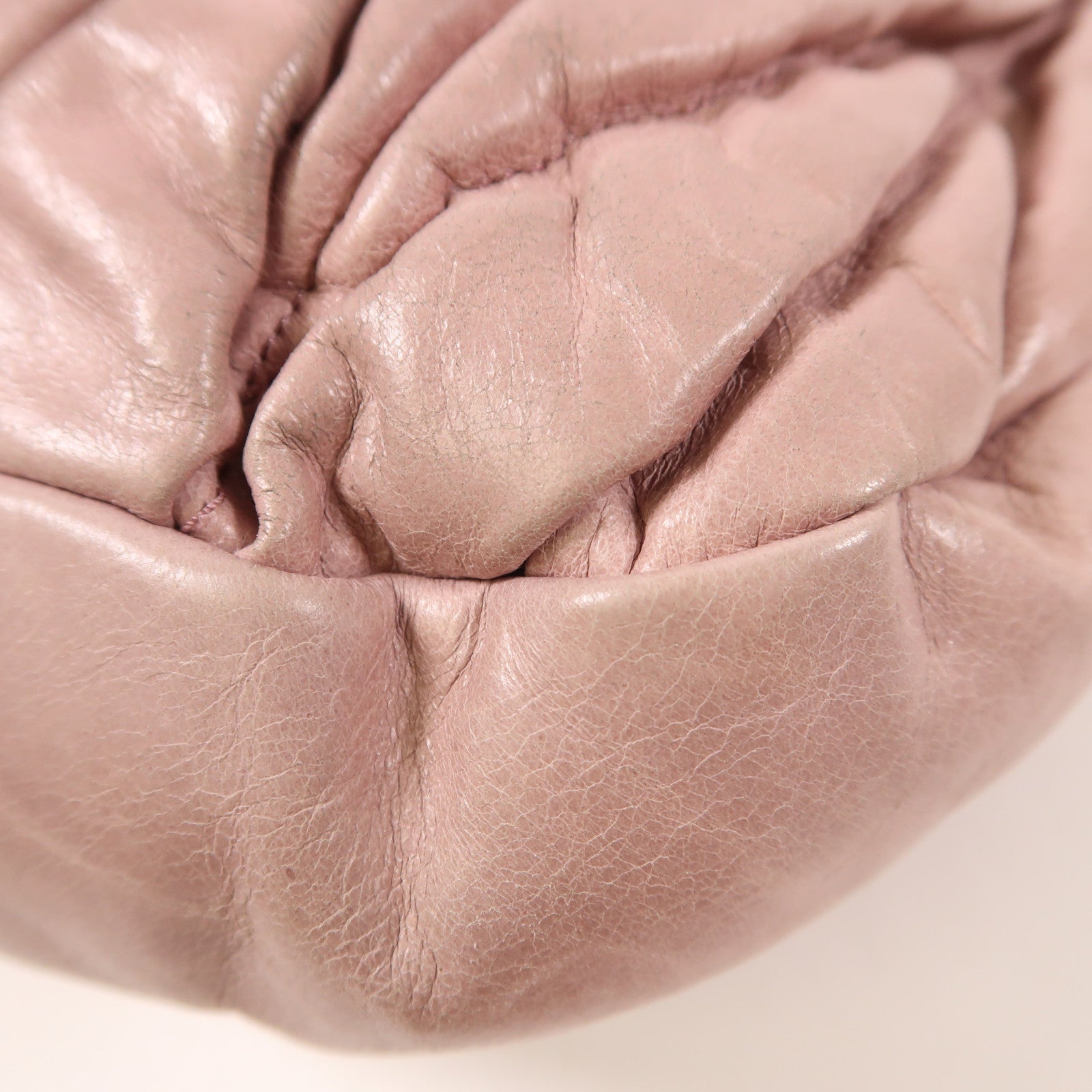 Miu Miu 牛皮皮革Matelasse Coffer金扣手挽肩背兩用袋