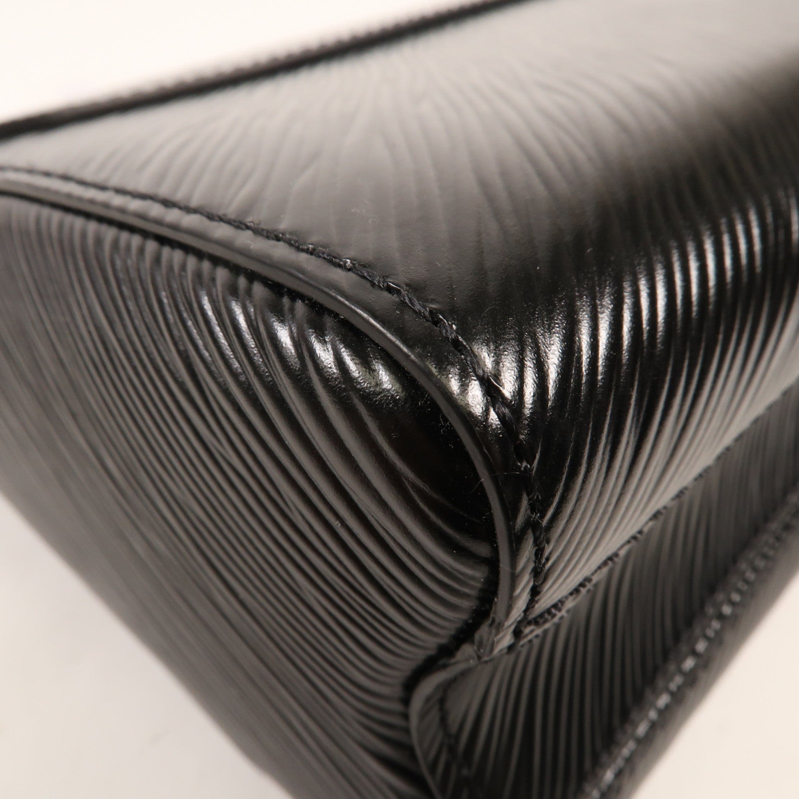 LOUIS VUITTON Epi LV x YK Twist MM銀扣手挽肩背兩用袋