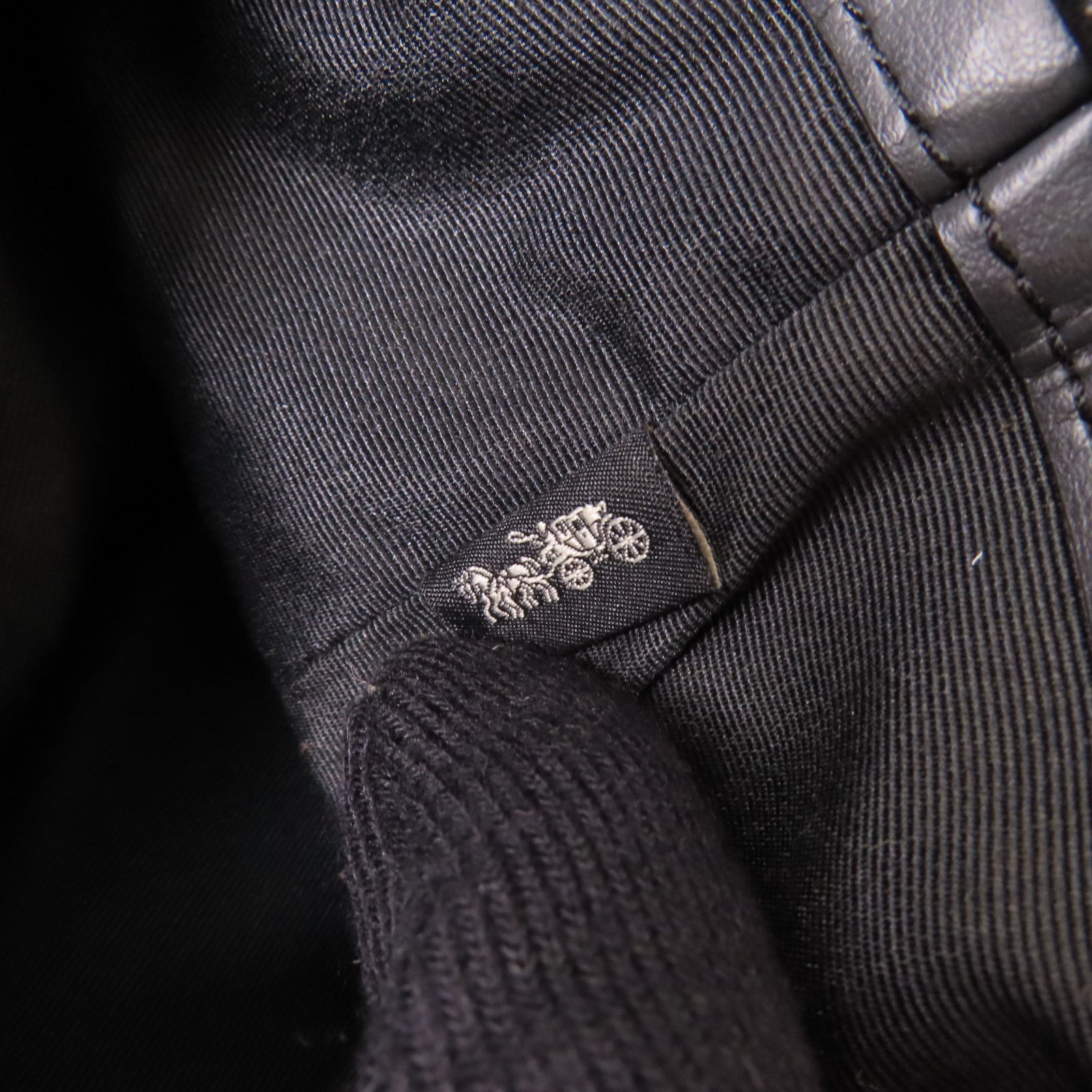 COACH 牛皮皮革Bucket Bag银扣手挽袋