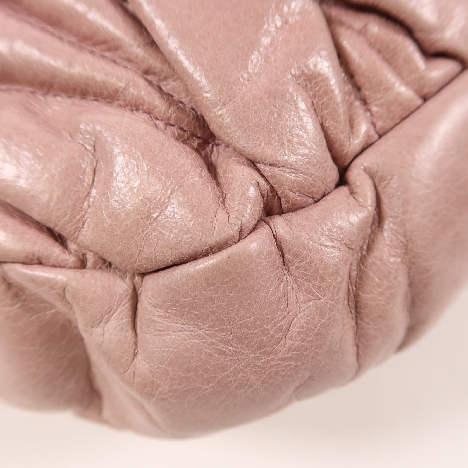 Miu Miu 牛皮皮革Matelasse Coffer金扣手挽肩背兩用袋