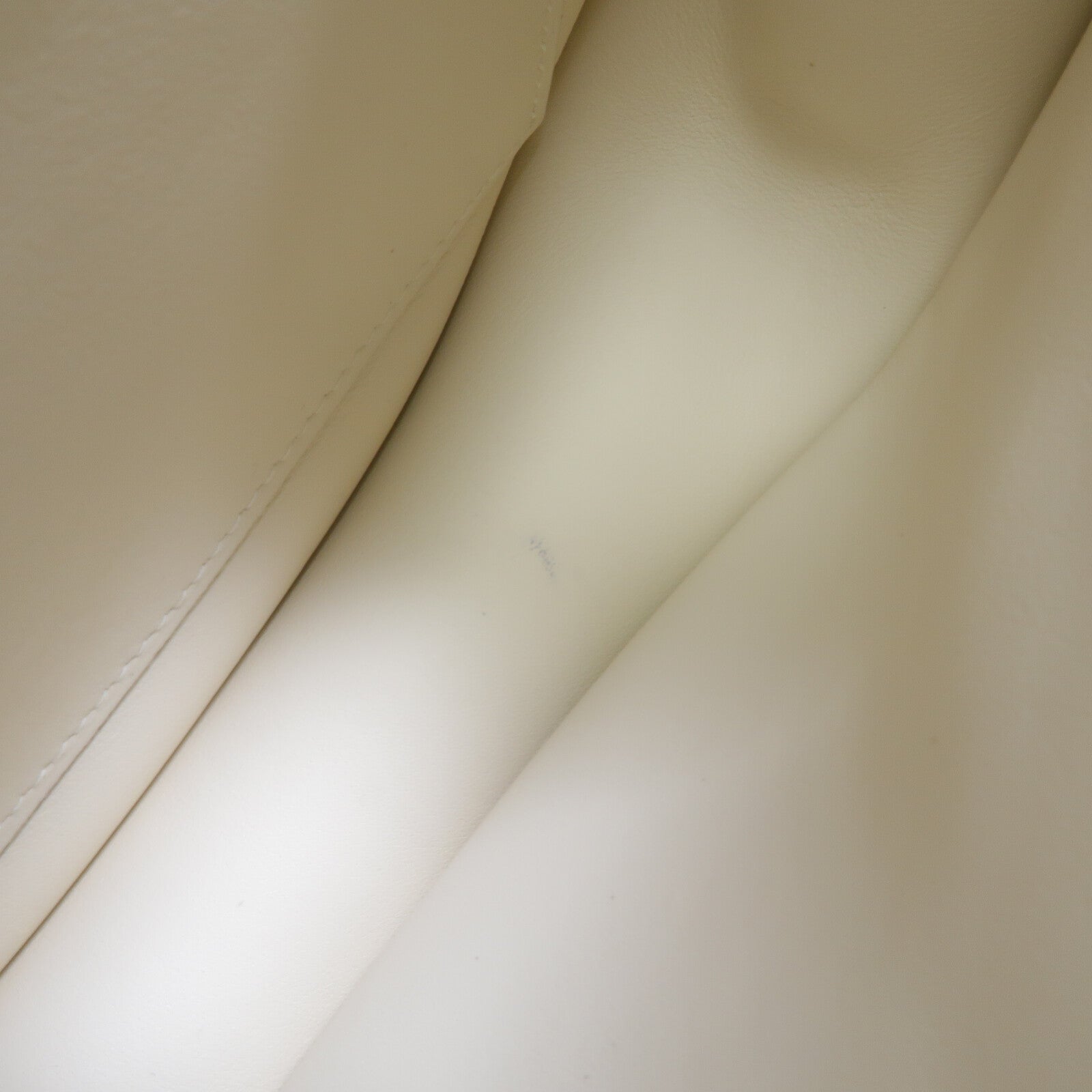 HERMES 【激減優惠】Clemence皮革Sac Saut 25肩背袋Nata