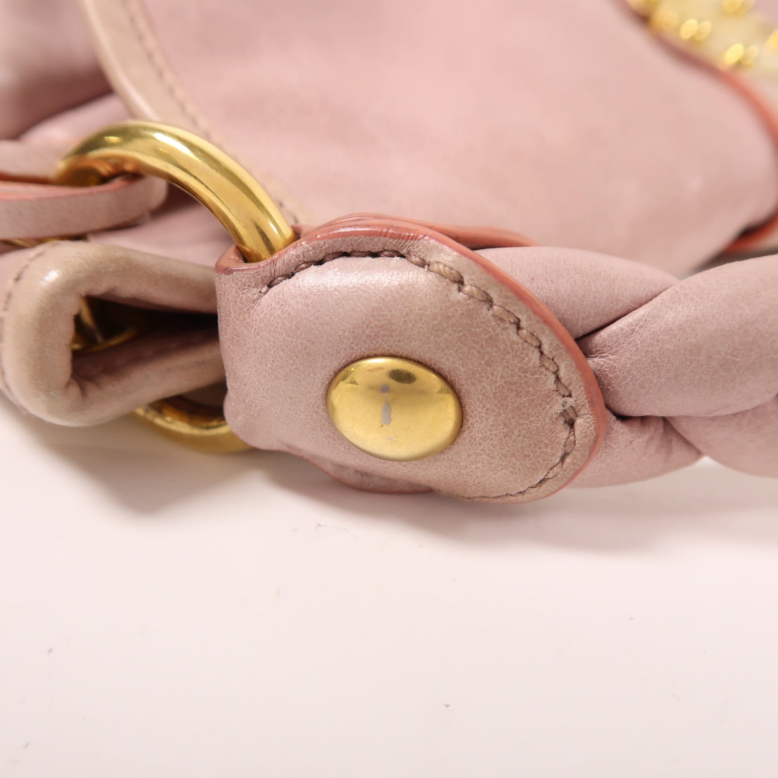 Miu Miu 牛皮皮革Matelasse Coffer金扣手挽肩背兩用袋