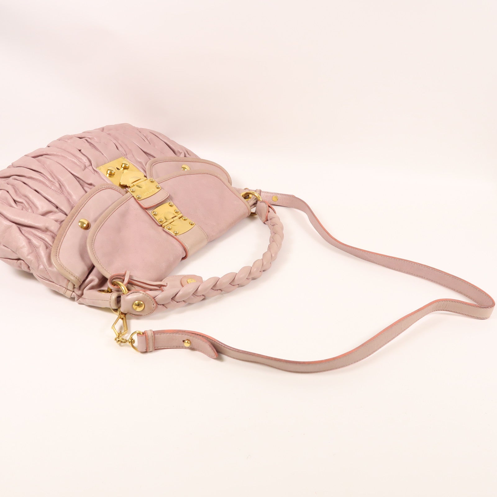 Miu Miu 牛皮皮革Matelasse Coffer金扣手挽肩背兩用袋