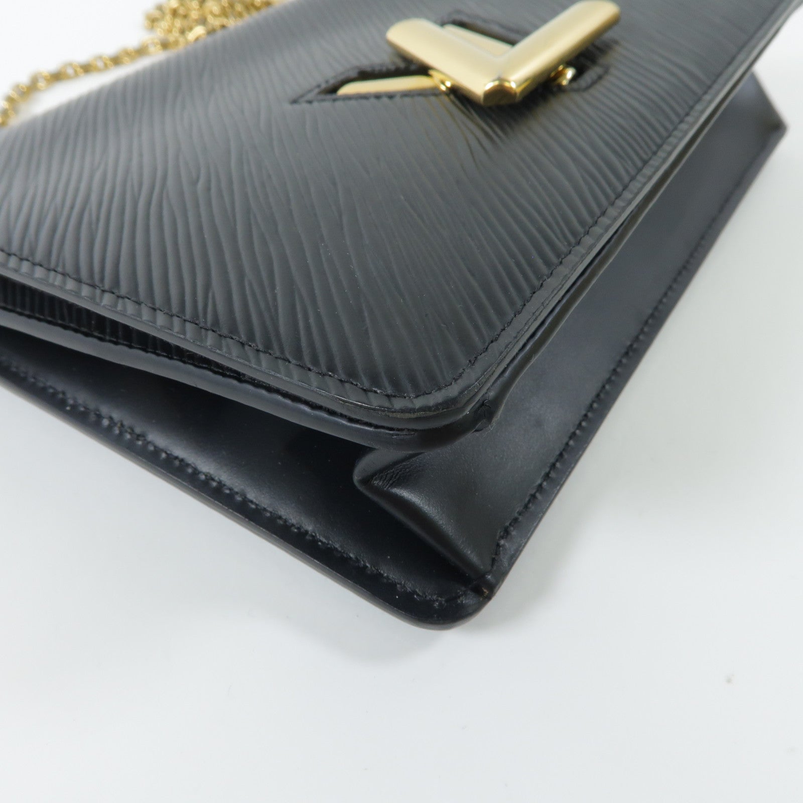 LOUIS VUITTON Epi Twist Shoulder Bag金扣鏈帶肩背袋