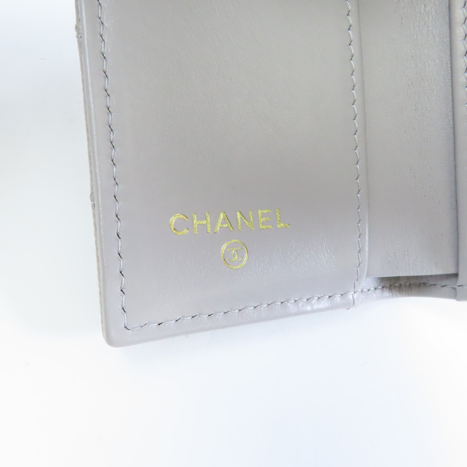 CHANEL 菱格Caviar皮革Wallet金扣錢包灰色