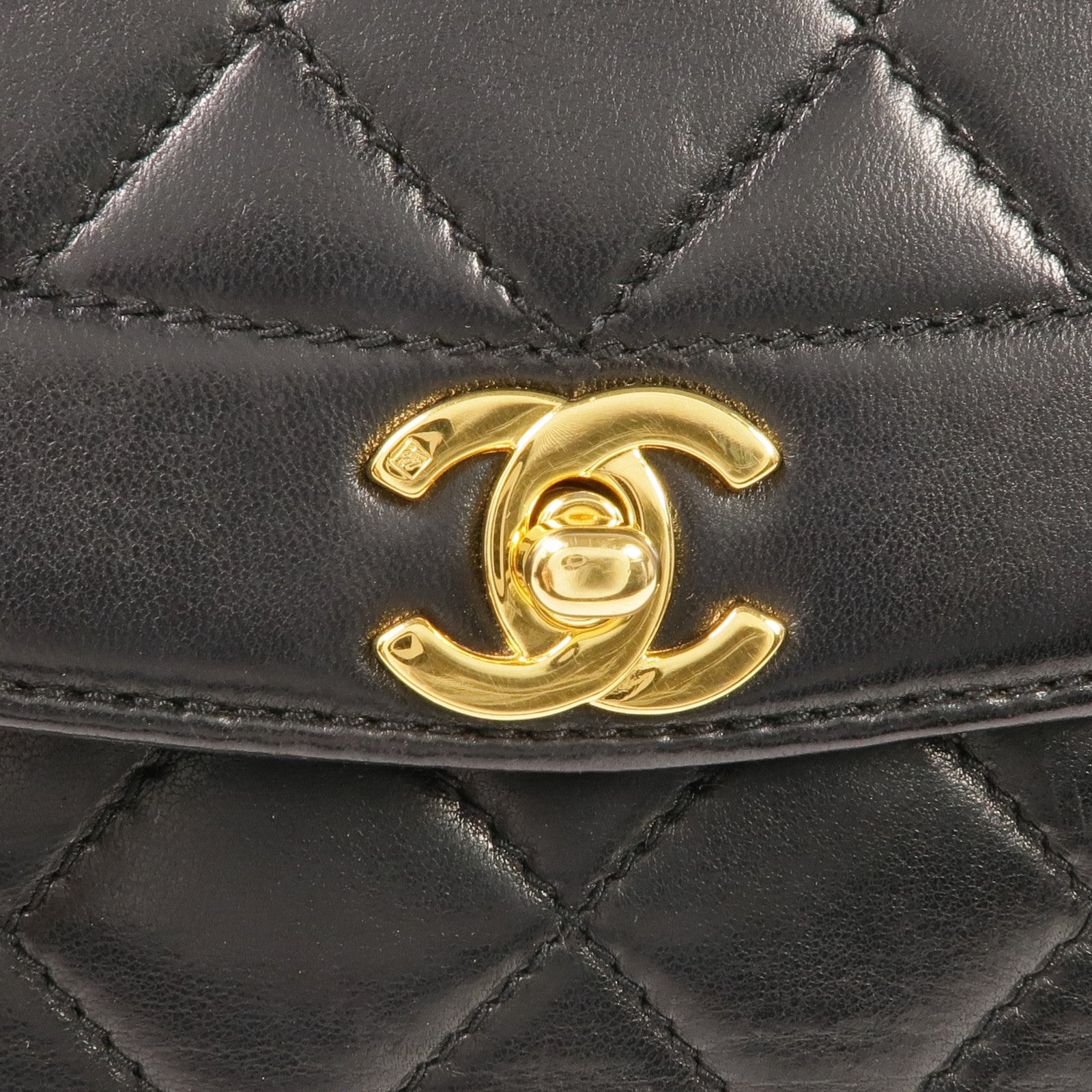 CHANEL 羊皮皮革Shoulder Bag金扣肩背袋