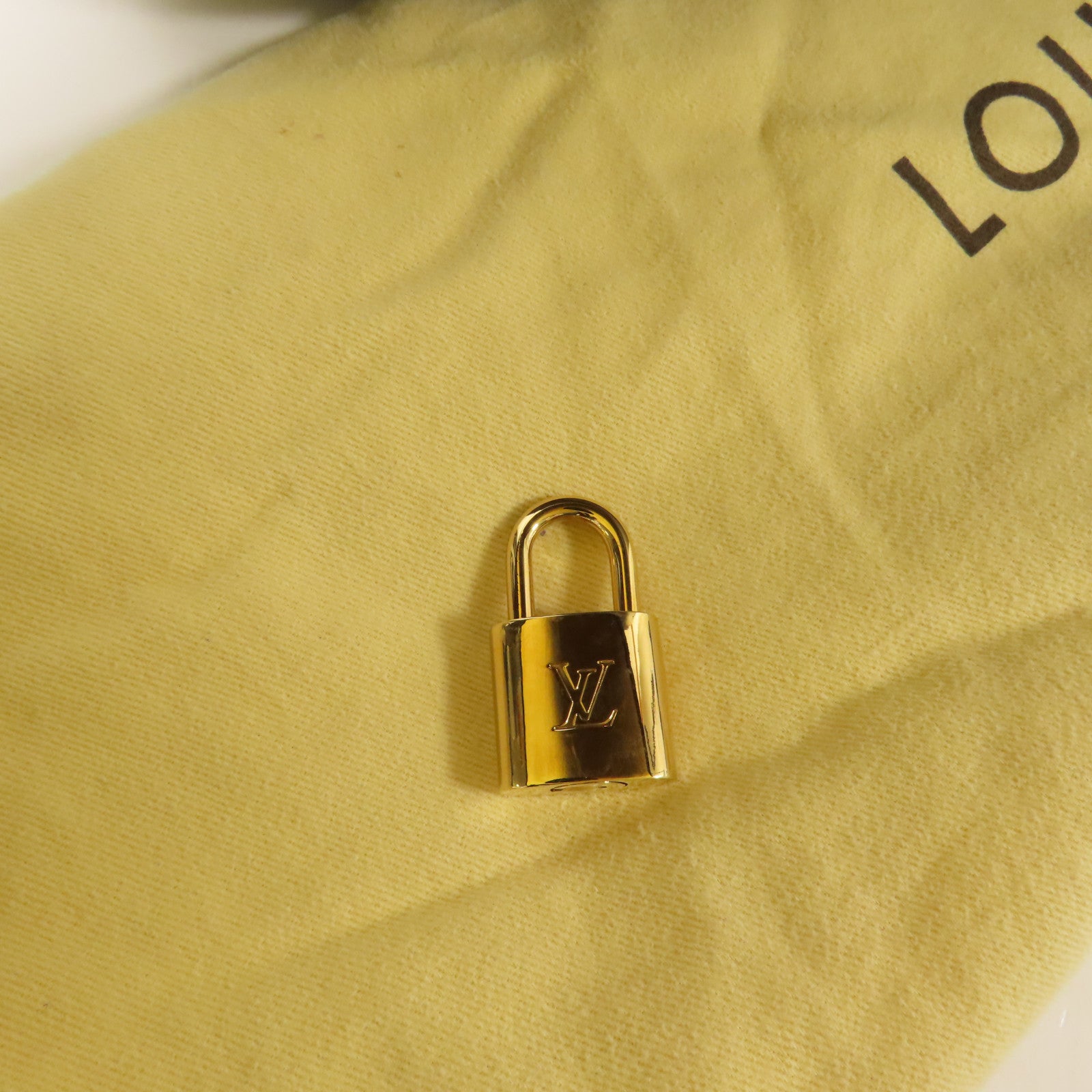 LOUIS VUITTON Monogram Montaigne MM金扣手挽肩背兩用袋