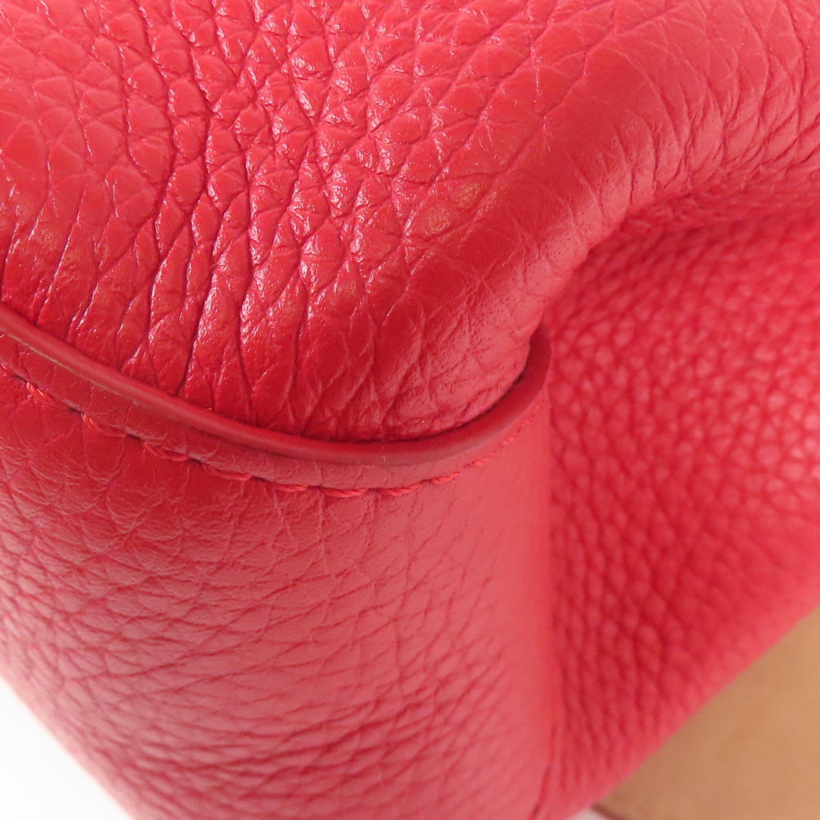 LOUIS VUITTON Taurillon Volta金扣手挽肩背兩用袋