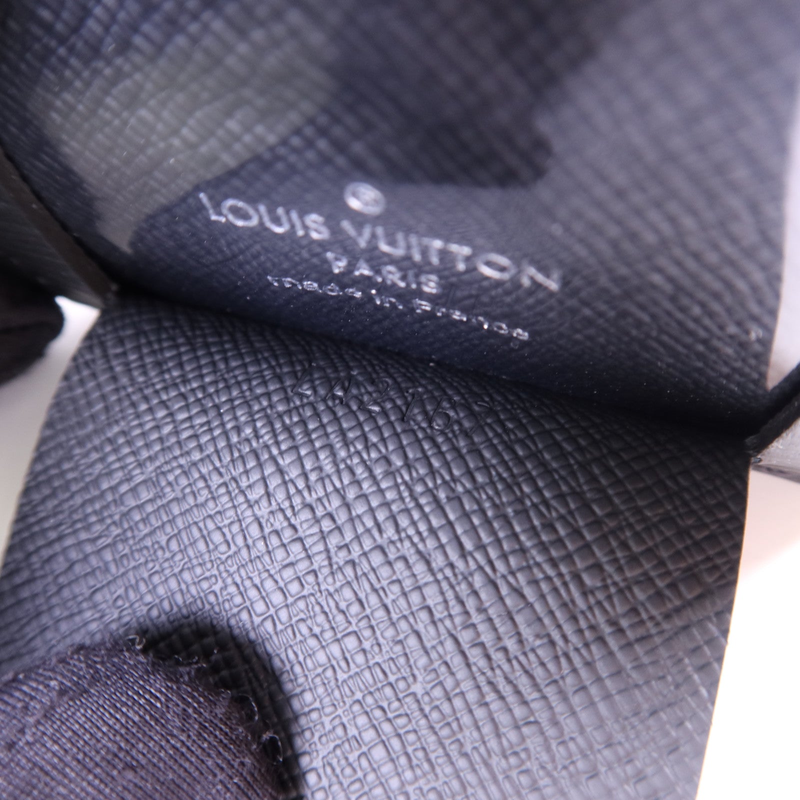 LOUIS VUITTON Epi LV x Supreme Collaboration Bag Charm行李牌掛飾