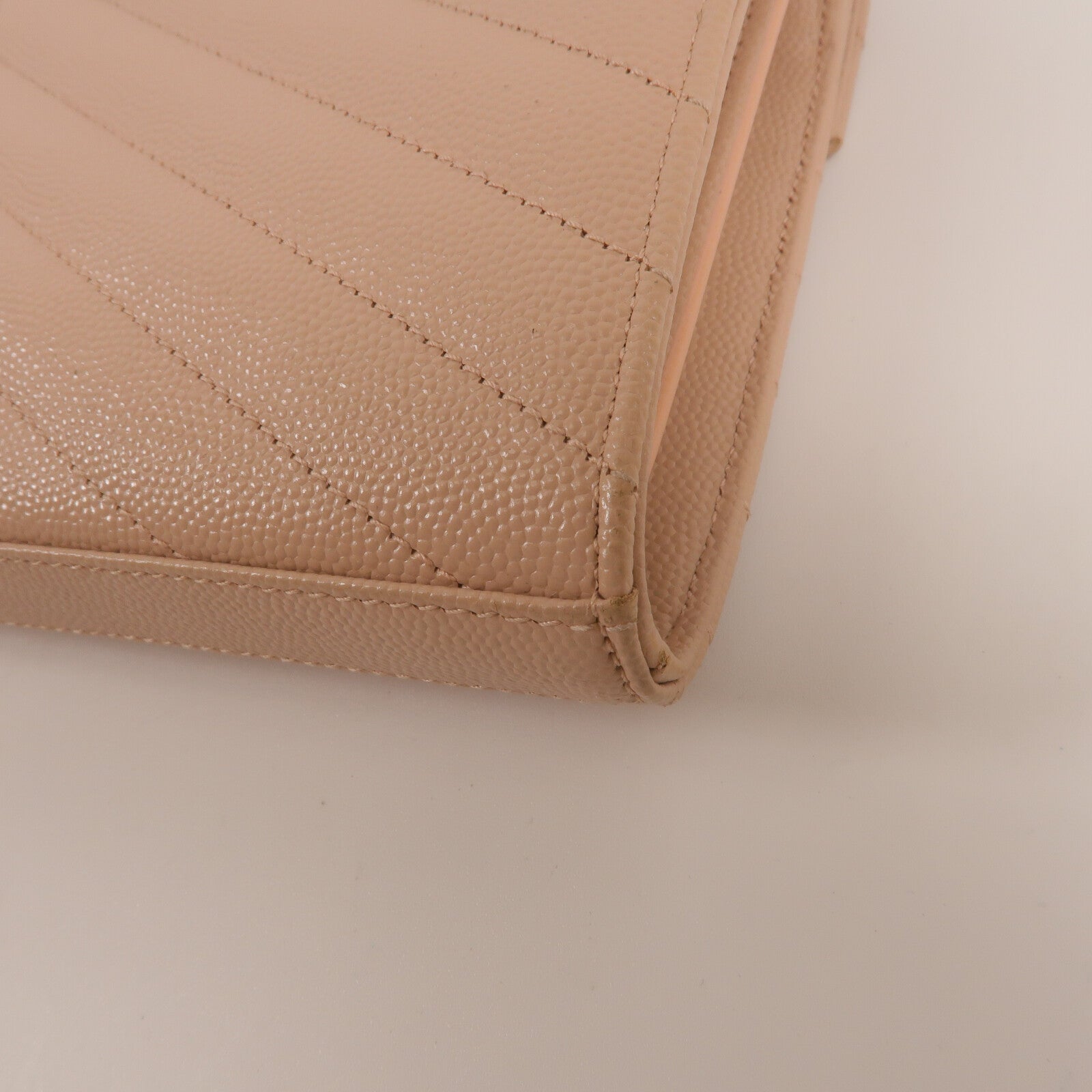 SAINT LAURENT 牛皮皮革Cassandre Envelope鏈帶肩背袋