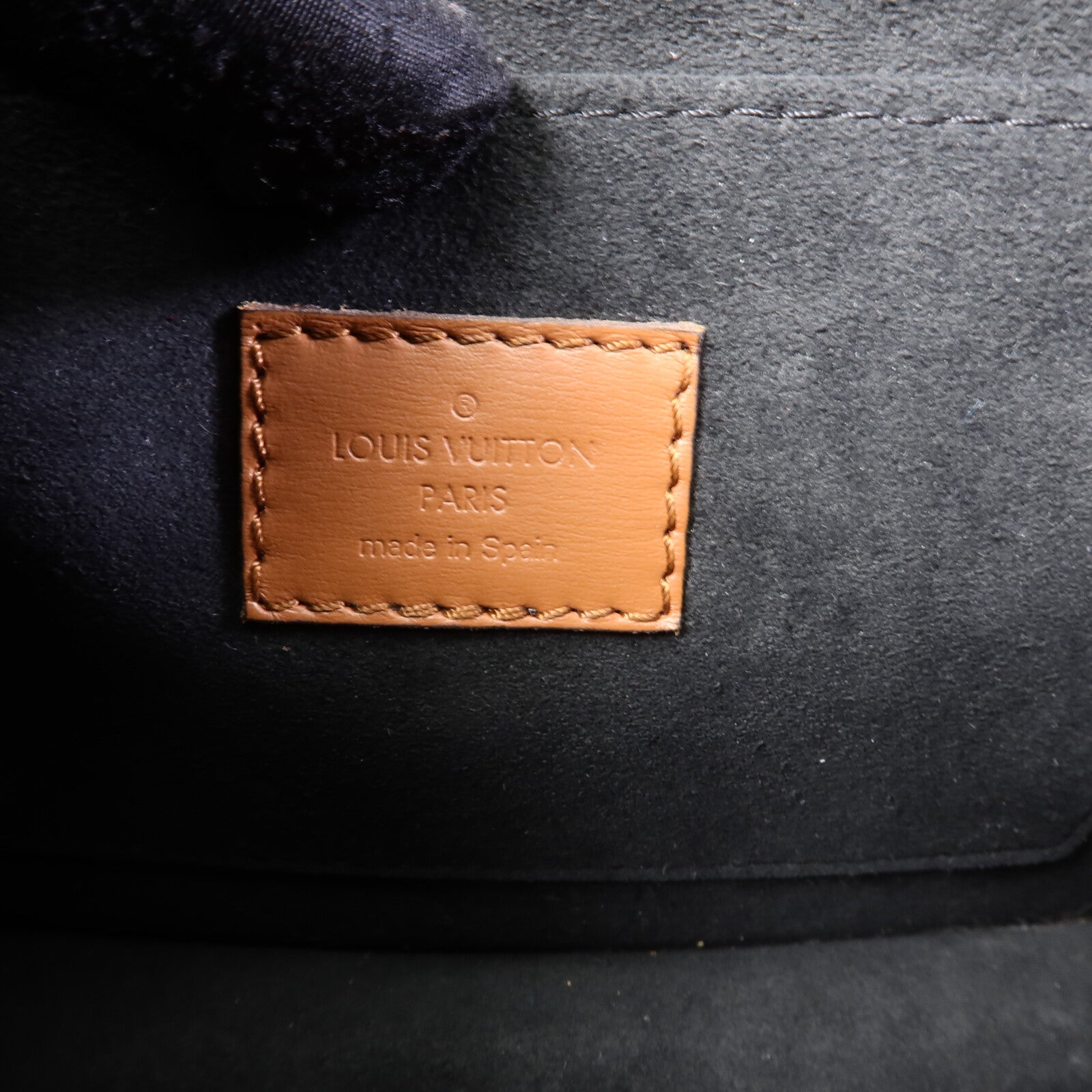 LOUIS VUITTON Monogram Reverse Dauphine MM肩背袋