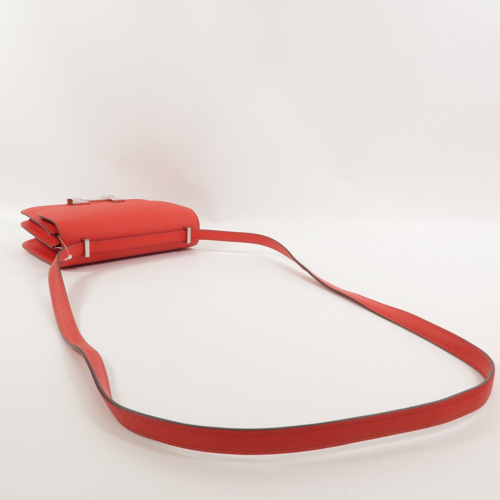 HERMES Epsom皮革Constance Mini肩背袋Rouge Tomate