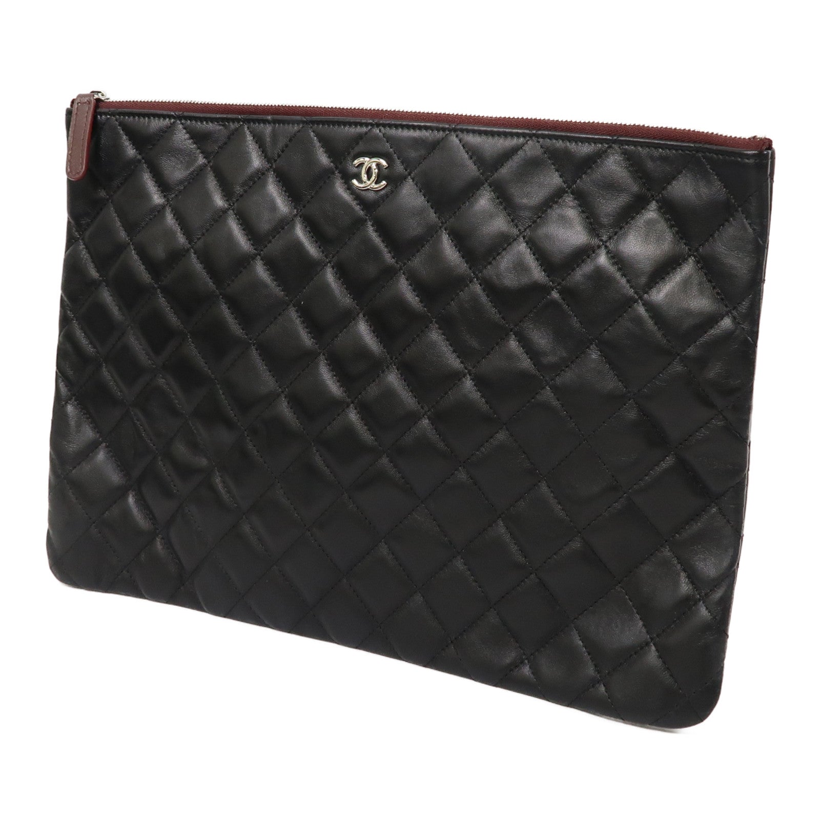 CHANEL 【激減優惠】菱格羊皮皮革Clutch銀扣手拿包黑色