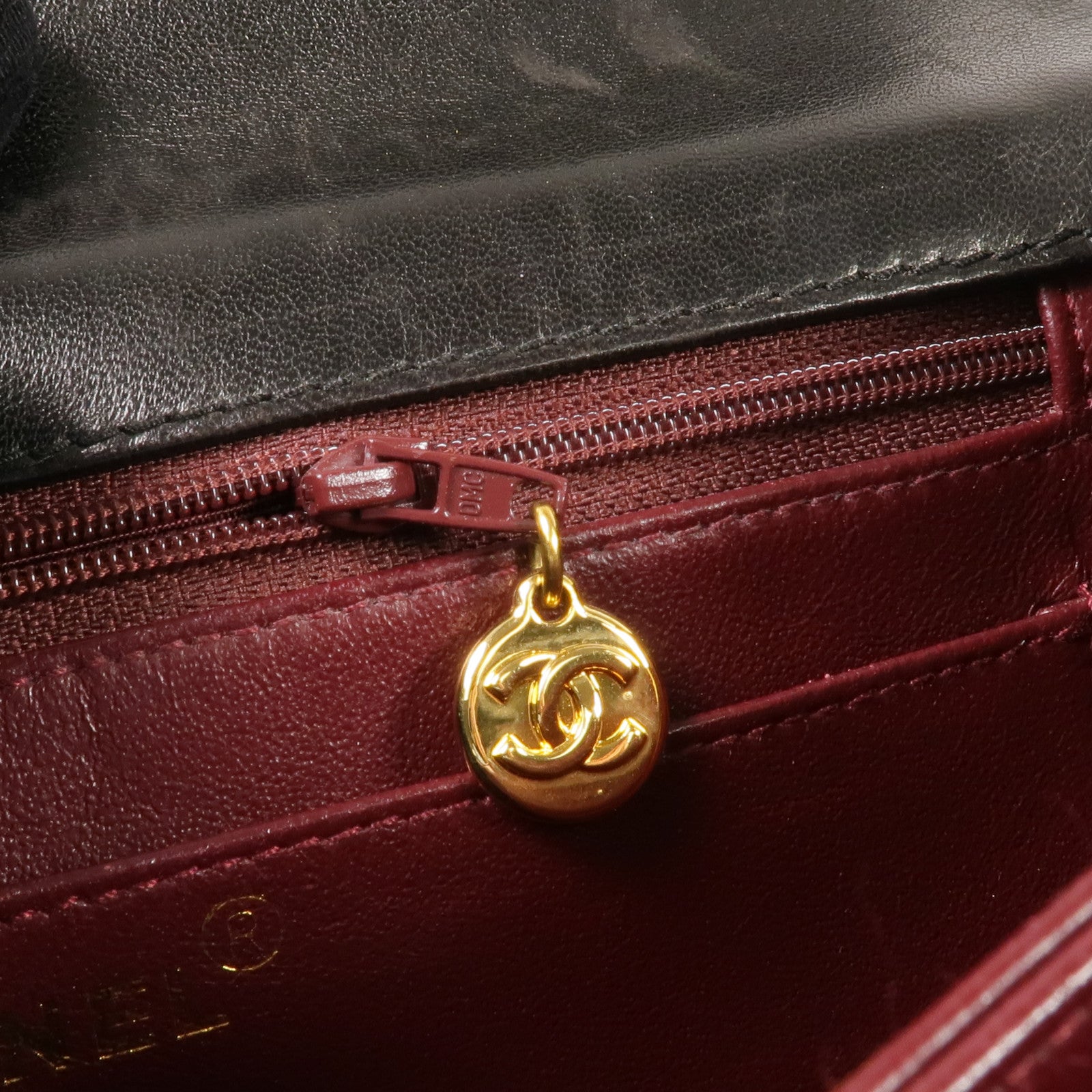 CHANEL 羊皮皮革Shoulder Bag金扣肩背袋