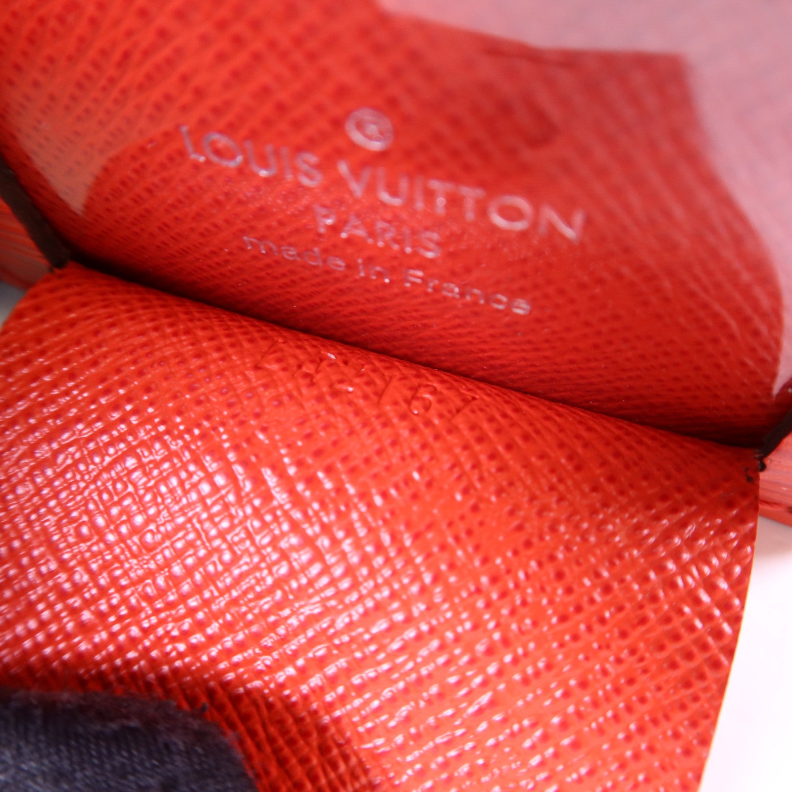 LOUIS VUITTON Epi LV x Supreme Collaboration Bag Charm行李牌掛飾