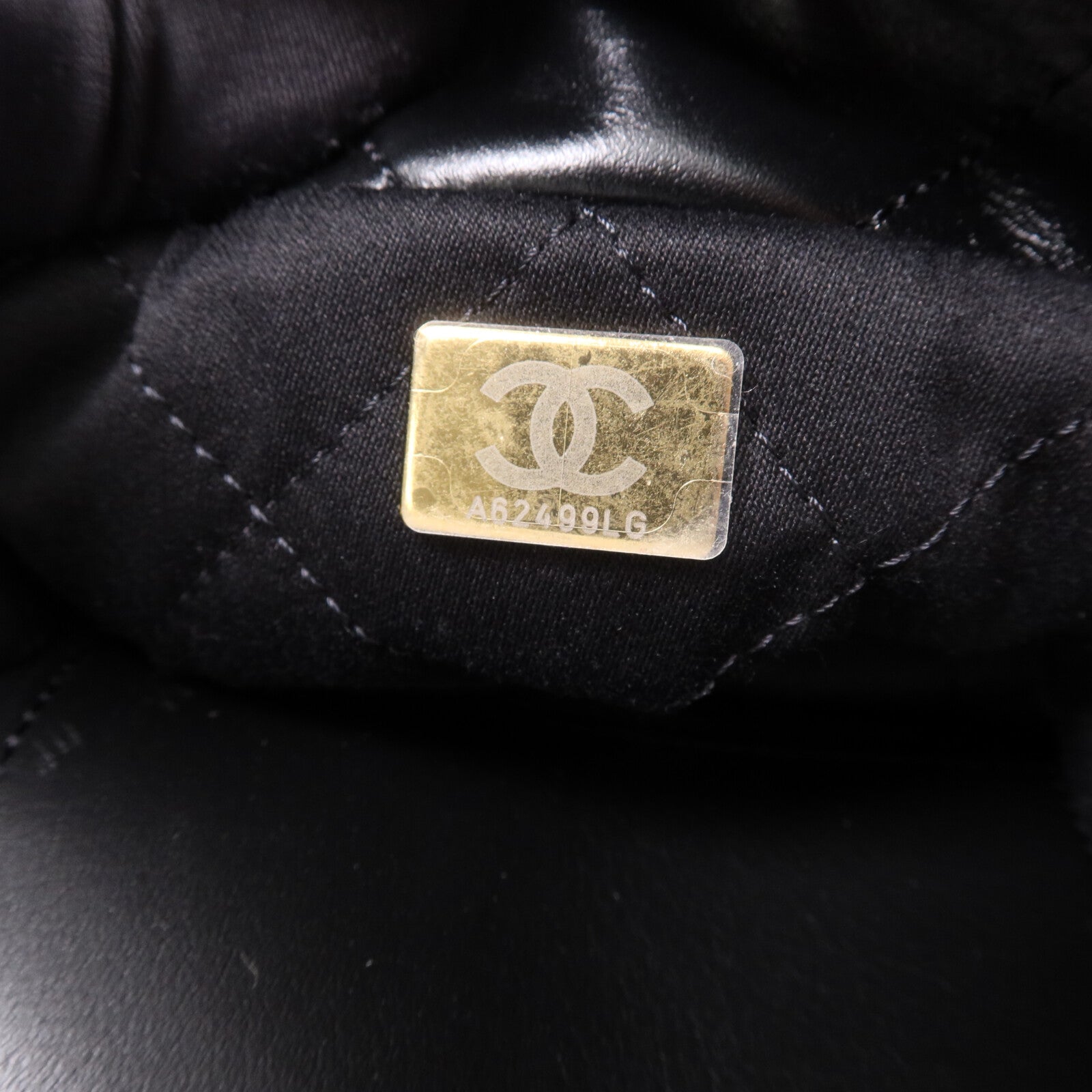 CHANEL 牛皮皮革C22 Mini金扣鏈帶手挽肩背兩用袋