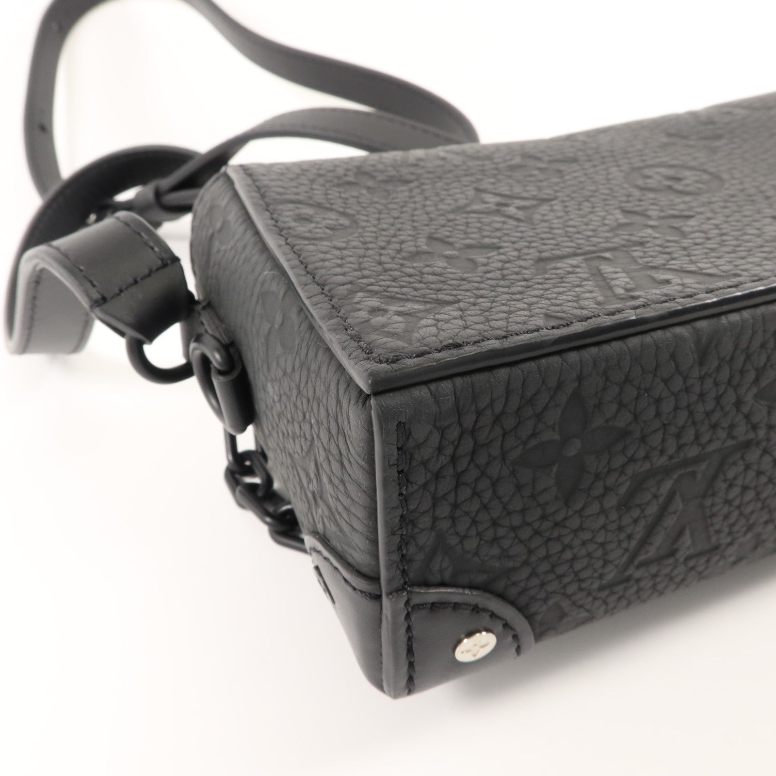 LOUIS VUITTON Monogram Taurillon Steamer Wearable Wallet肩背袋