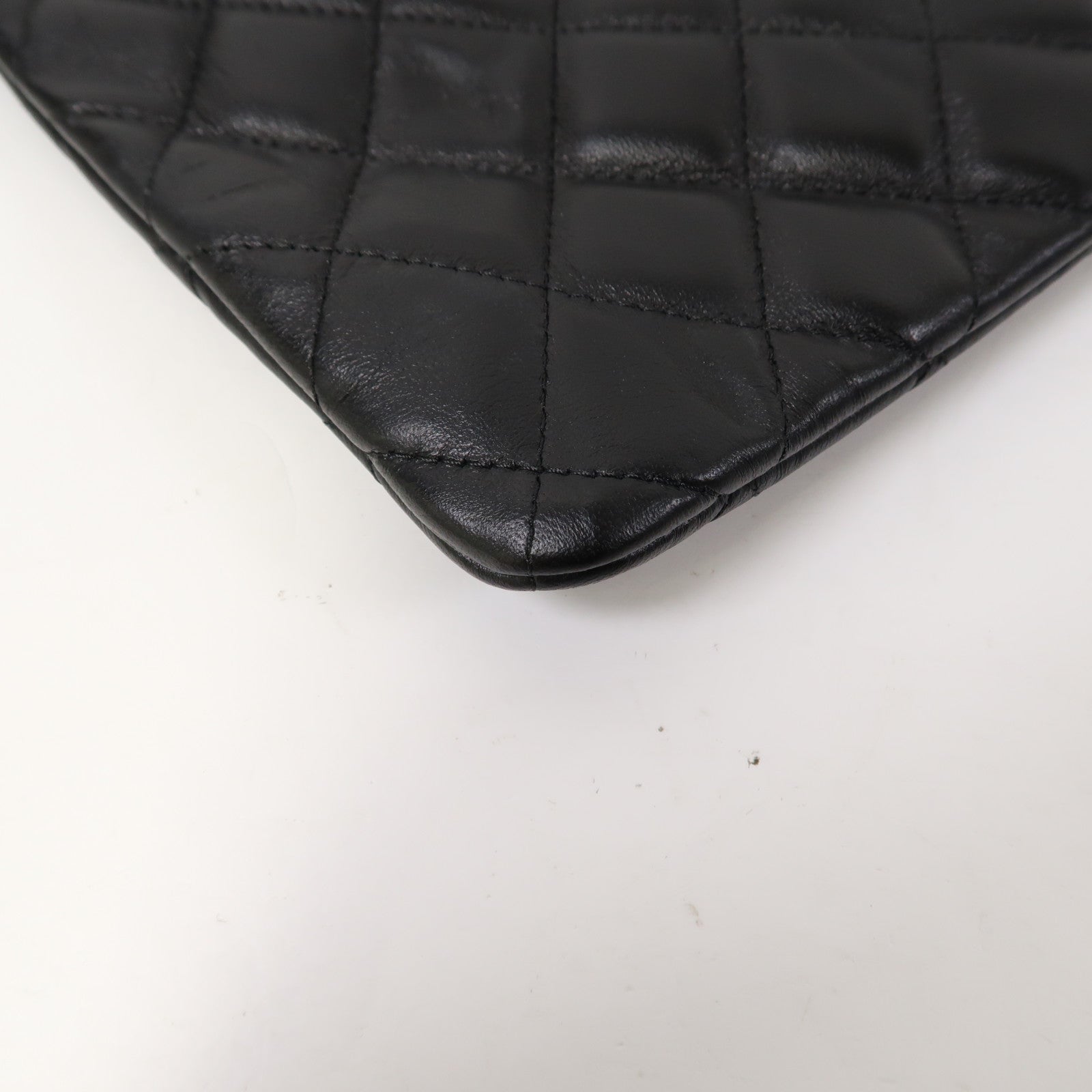 CHANEL 【激減優惠】菱格羊皮皮革Clutch銀扣手拿包黑色