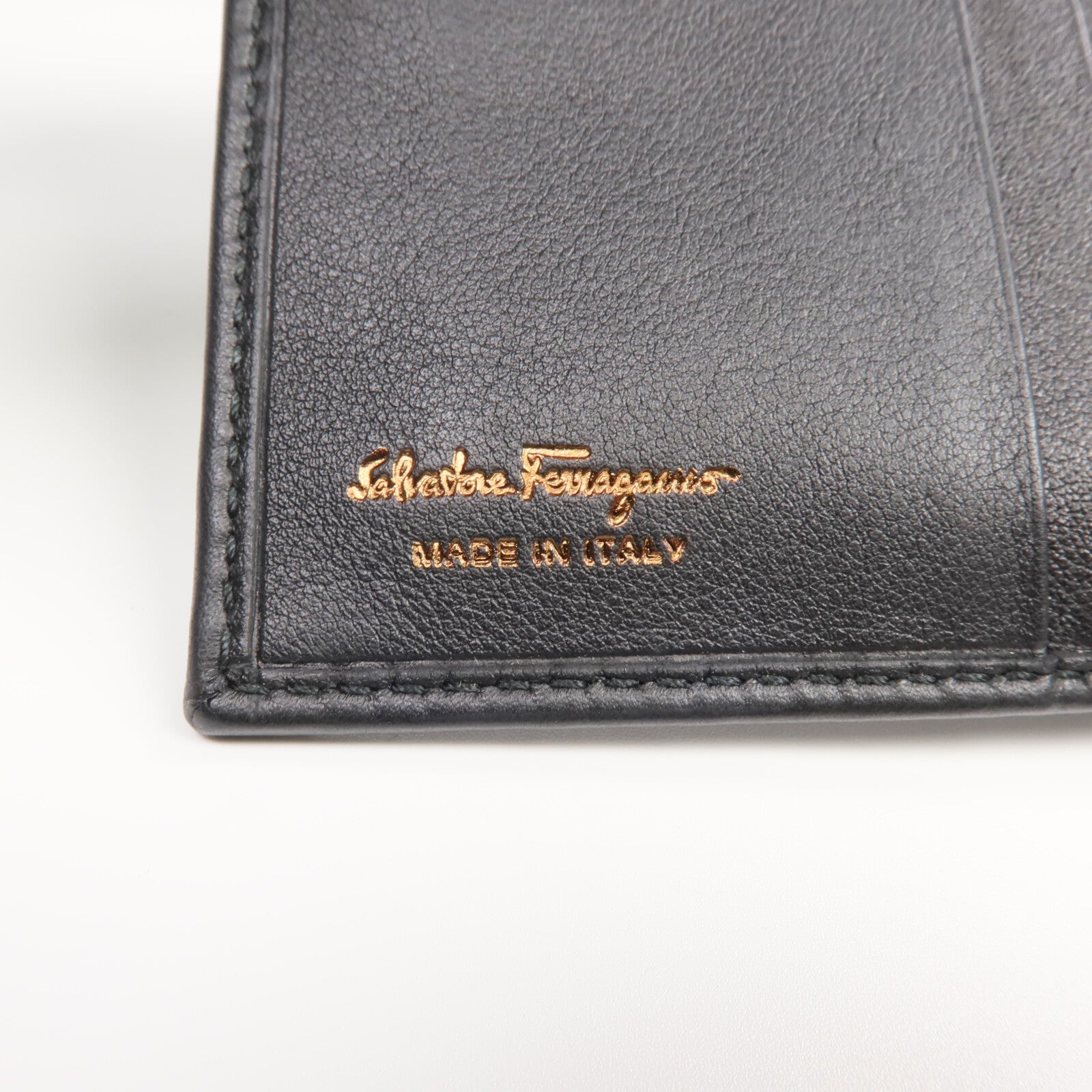 Salvatore Ferragamo 牛皮皮革Wallet錢包
