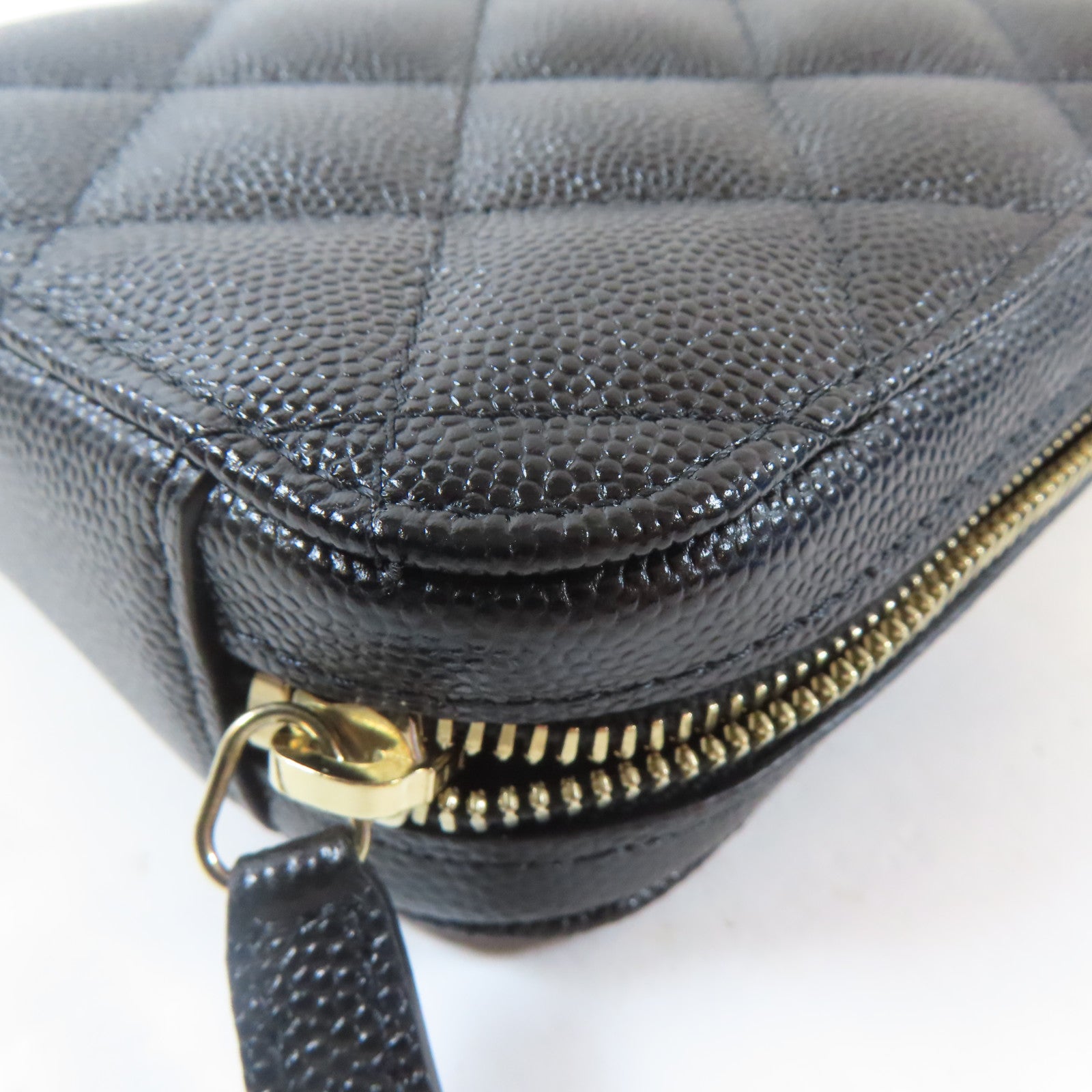 CHANEL 菱格Caviar皮革Phone Bag金扣鏈帶肩背袋黑色