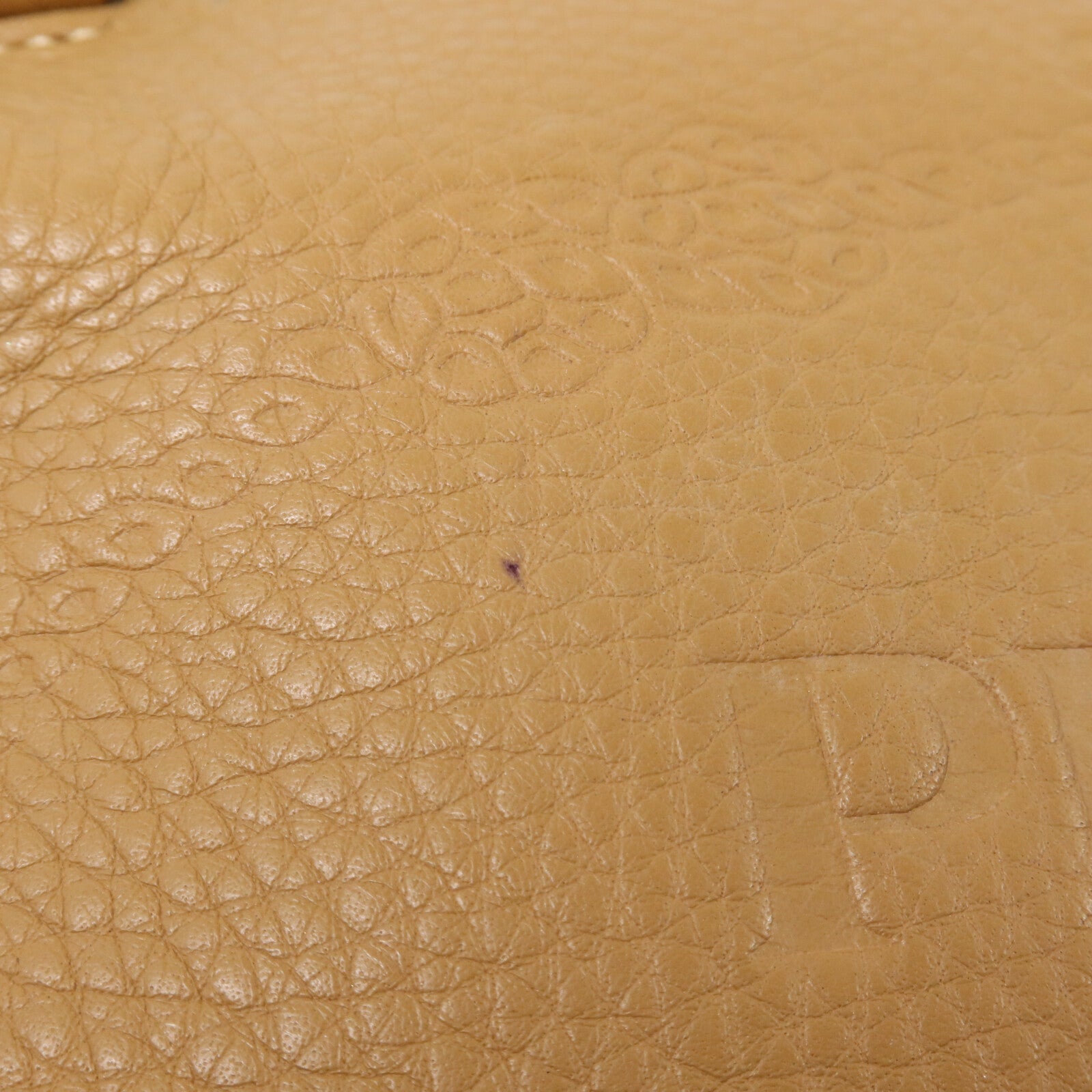 PRADA 牛皮皮革Daino Bauletto Embossed Logo Handbag手挽袋