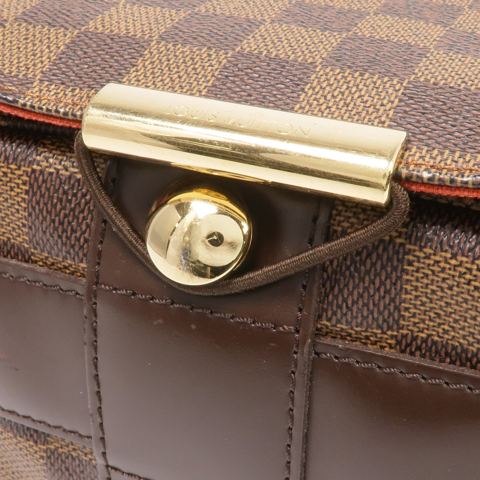 LOUIS VUITTON Damier Bastille金扣肩背袋