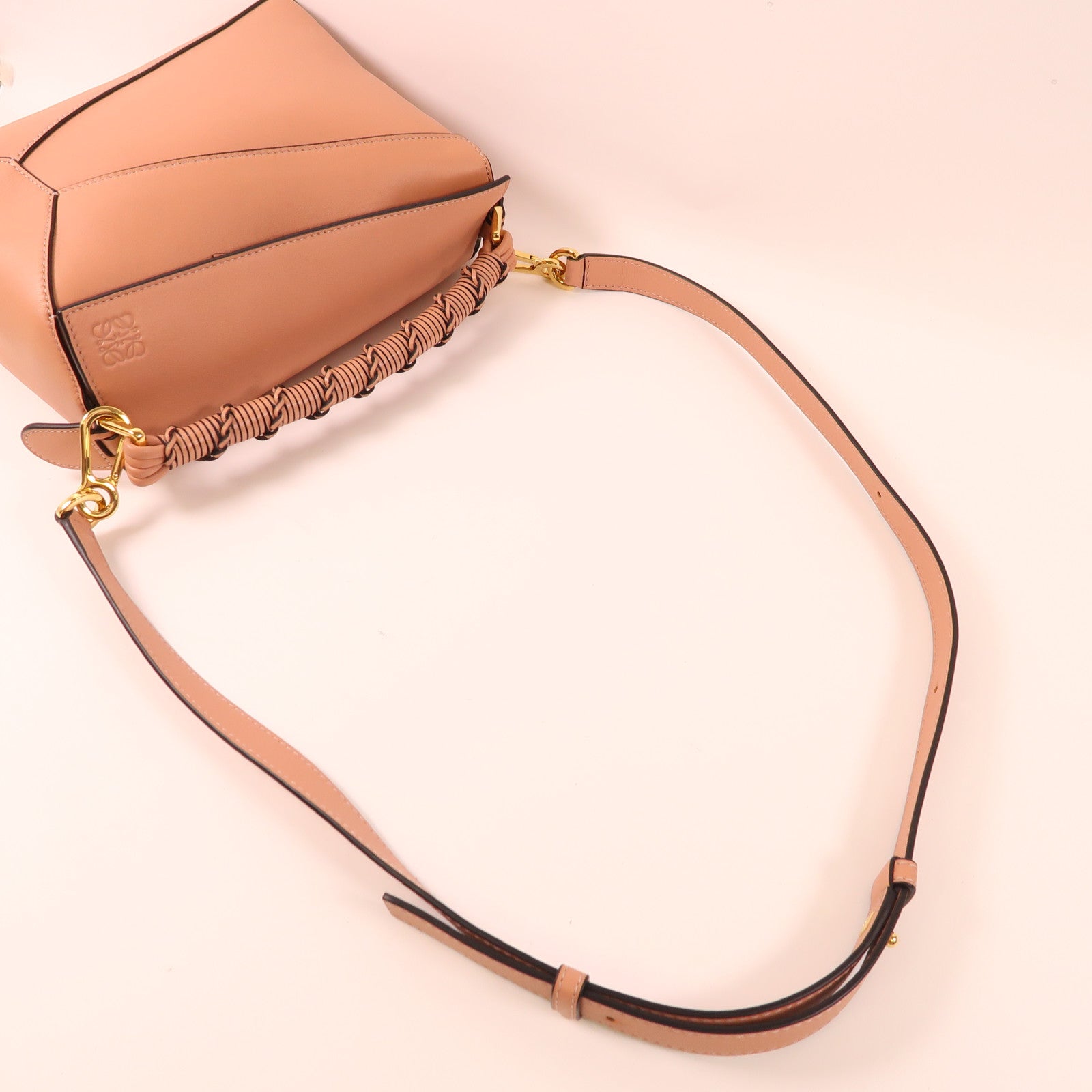 LOEWE 牛皮皮革Edge Puzzle金扣手挽肩背兩用袋