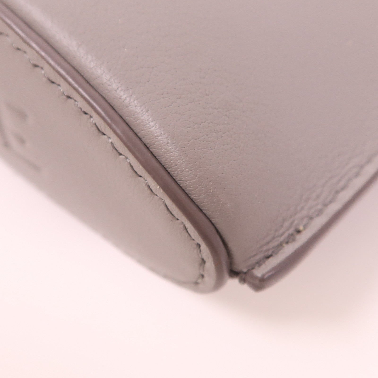 LOEWE 牛皮皮革Dice Pocket銀扣肩背袋