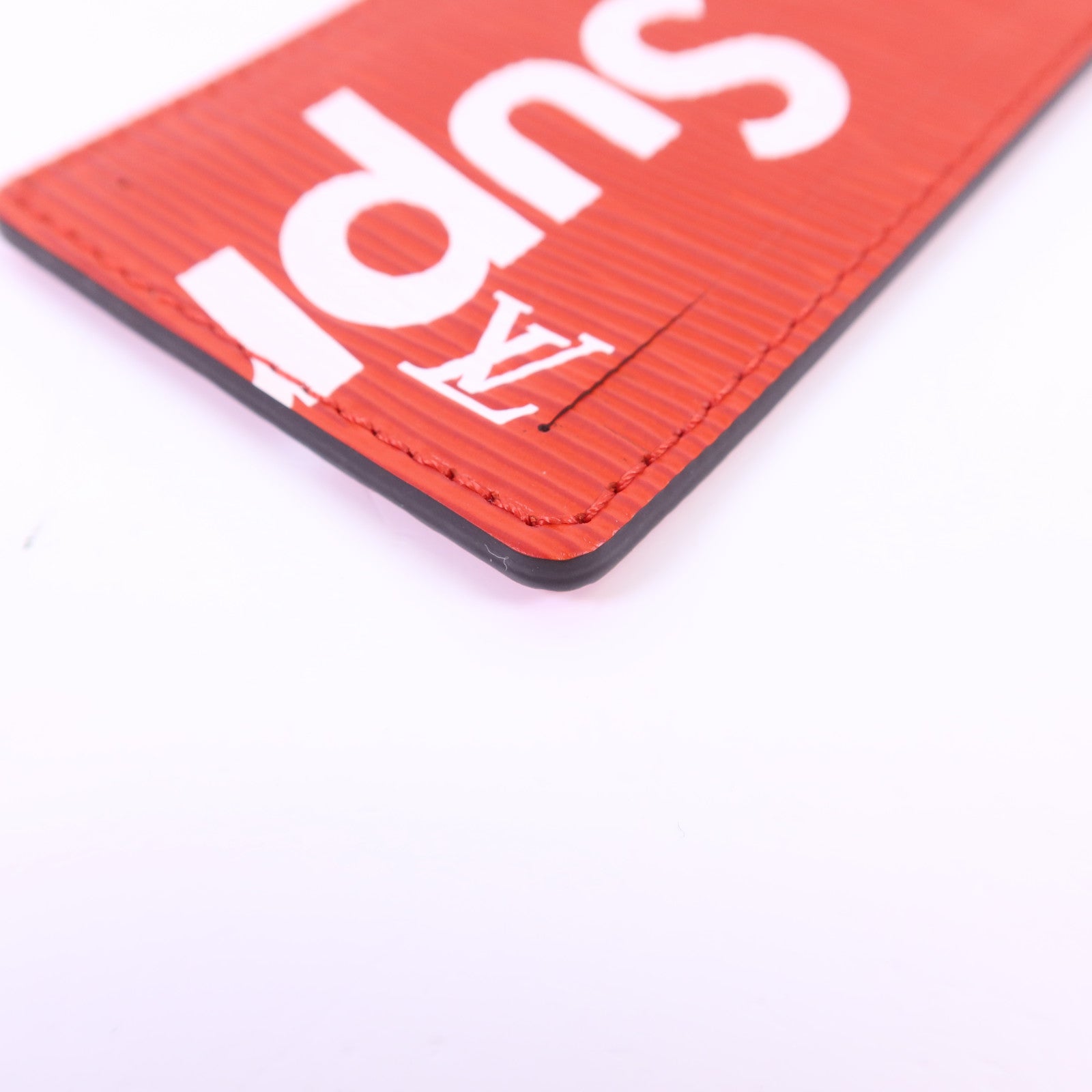 LOUIS VUITTON Epi LV x Supreme Collaboration Bag Charm行李牌掛飾