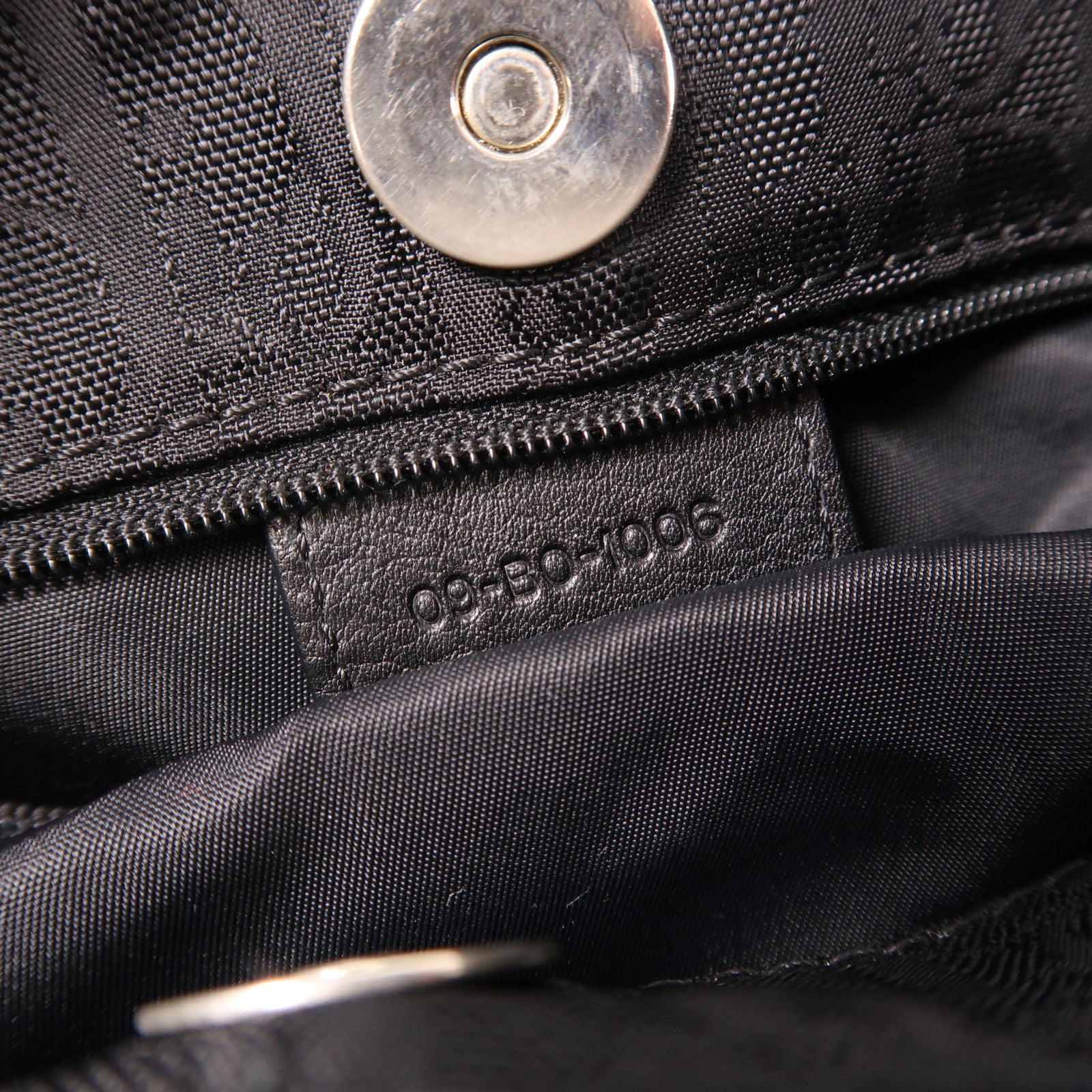 Dior 尼龍Shoulder Bag銀扣肩背袋黑色