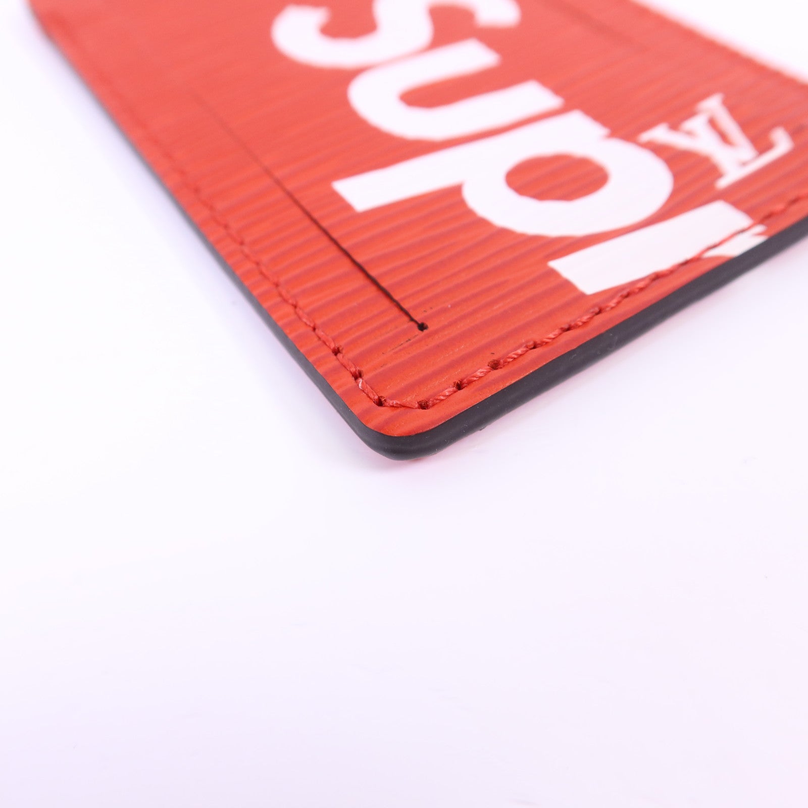 LOUIS VUITTON Epi LV x Supreme Collaboration Bag Charm行李牌掛飾