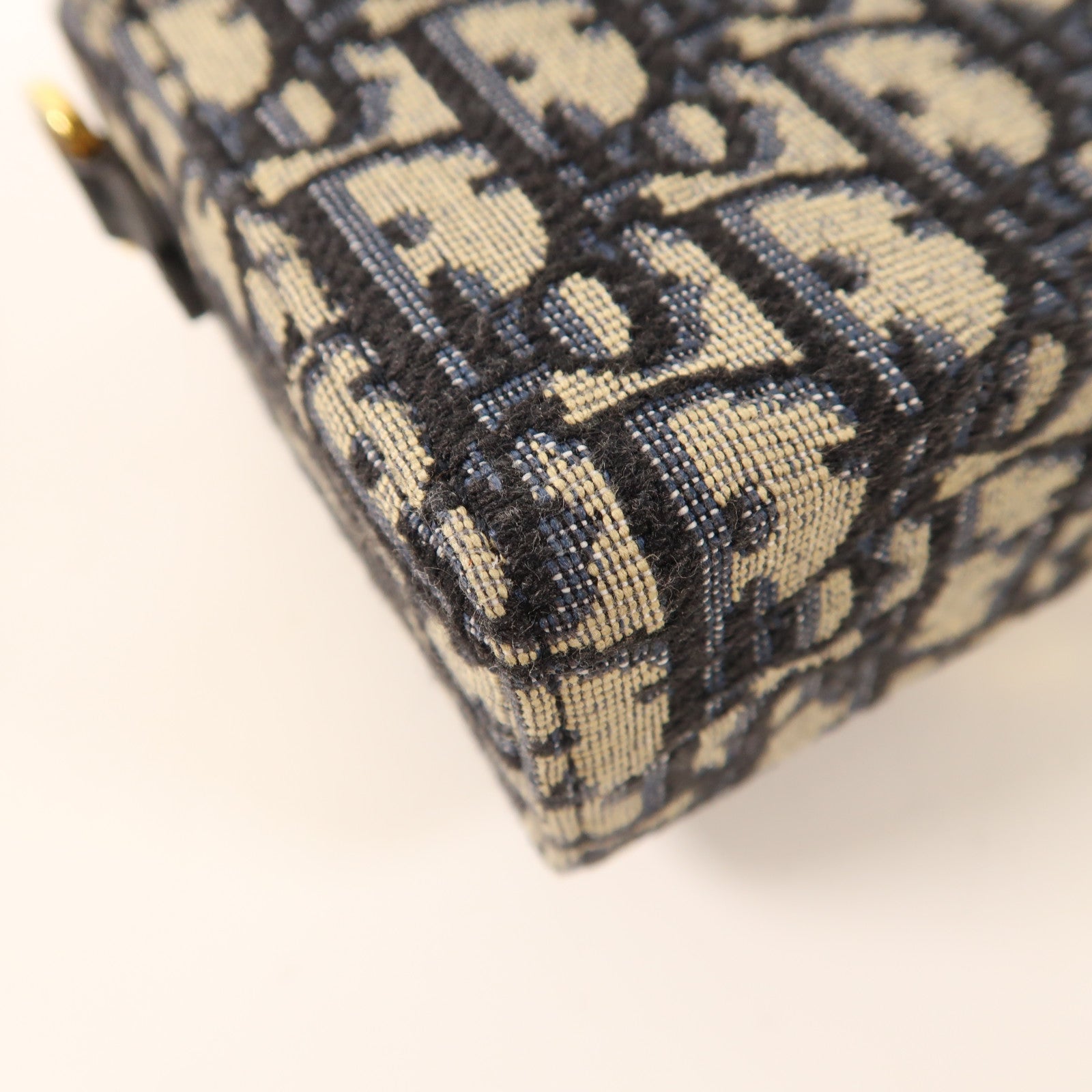 Dior 帆布30 Montaigne金扣肩背袋