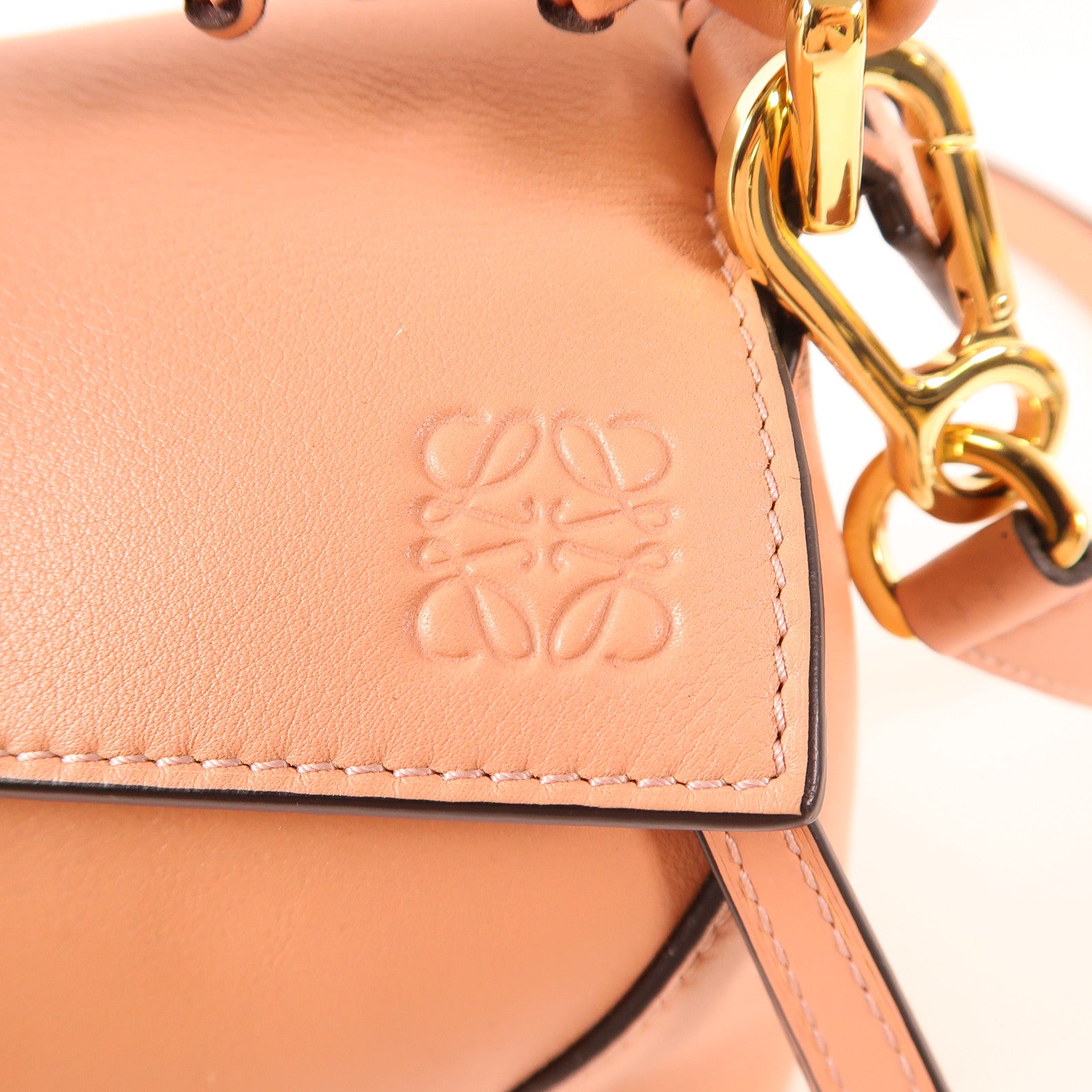 LOEWE 牛皮皮革Edge Puzzle金扣手挽肩背兩用袋