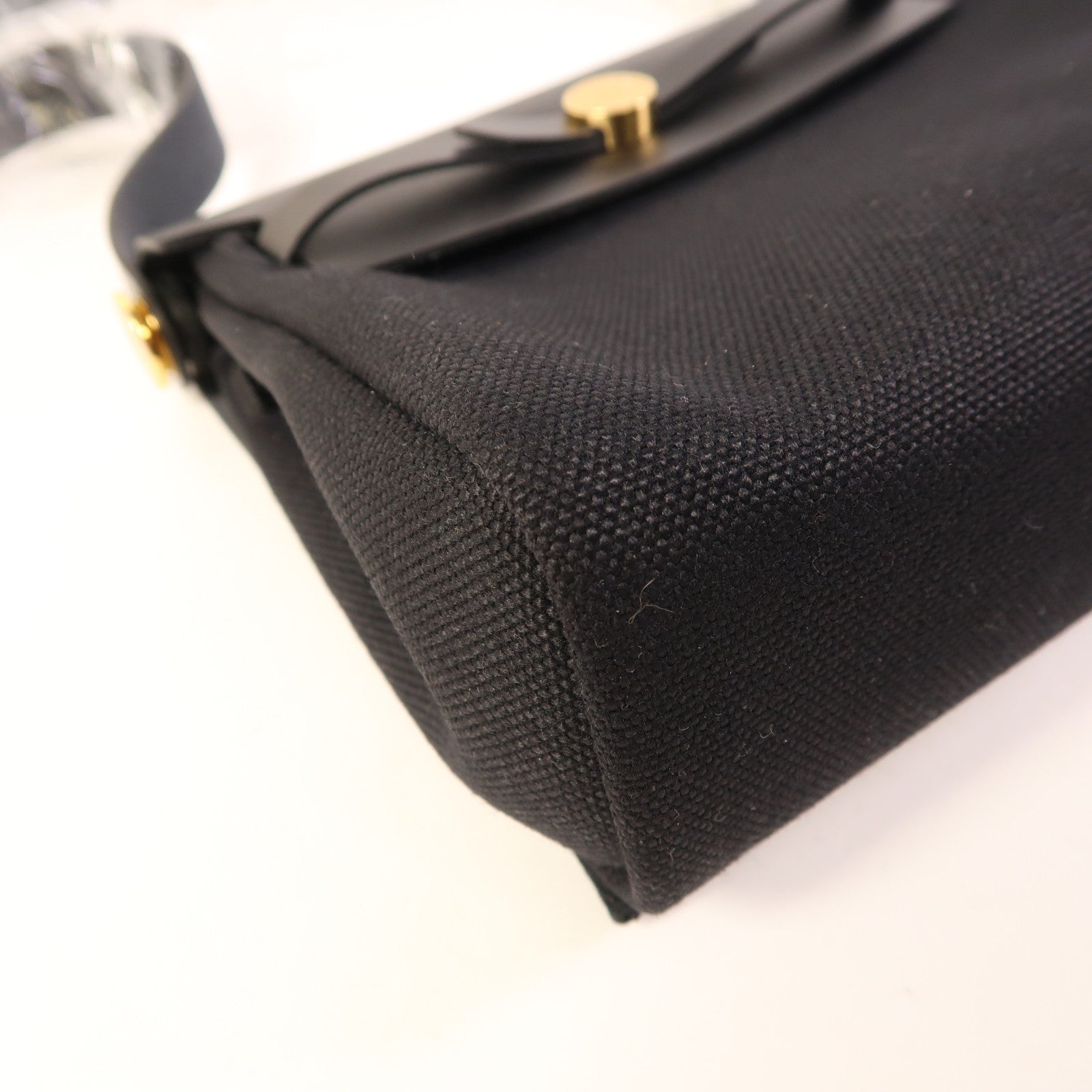 HERMES 帆布Mini Herbag金扣肩背袋Noir