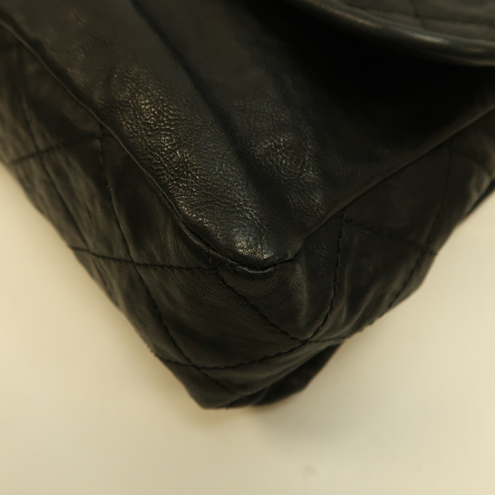 CHANEL 菱格牛皮皮革Chain Shoulder銀扣鏈帶肩背袋黑色