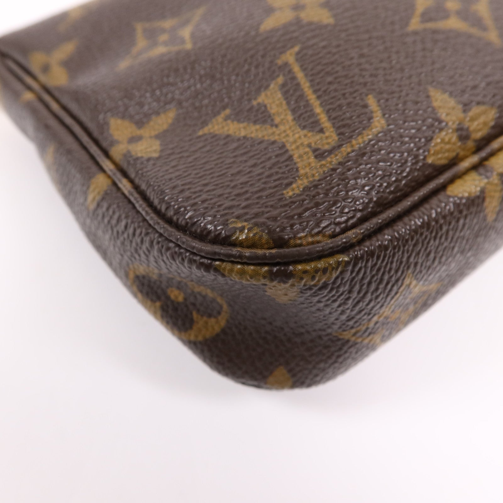 LOUIS VUITTON Monogram Pochette Accessoires金扣手挽袋棕色