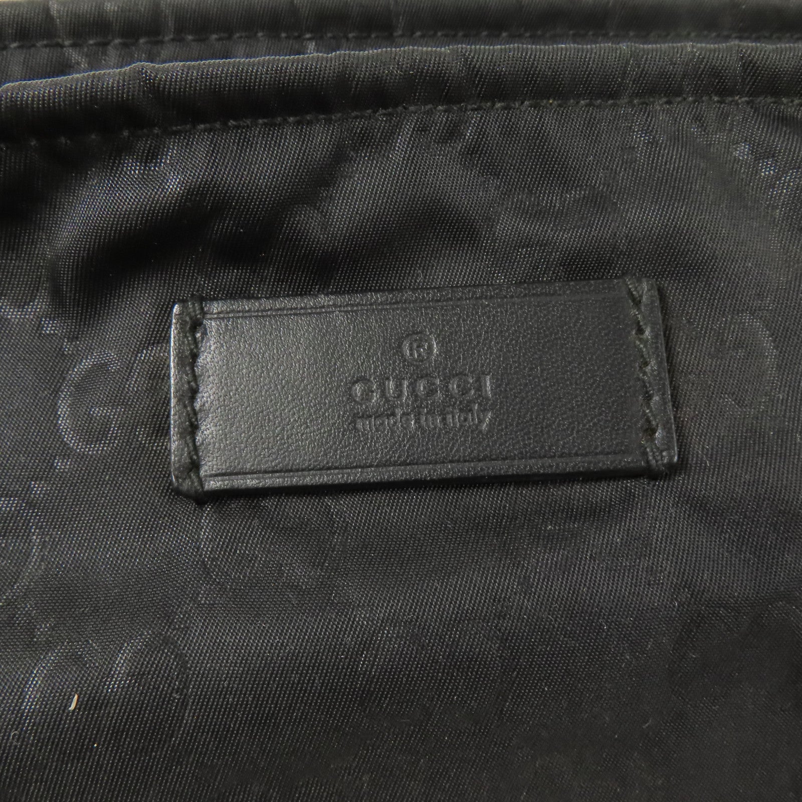 GUCCI 尼龍Shoulder Bag銀扣肩背袋