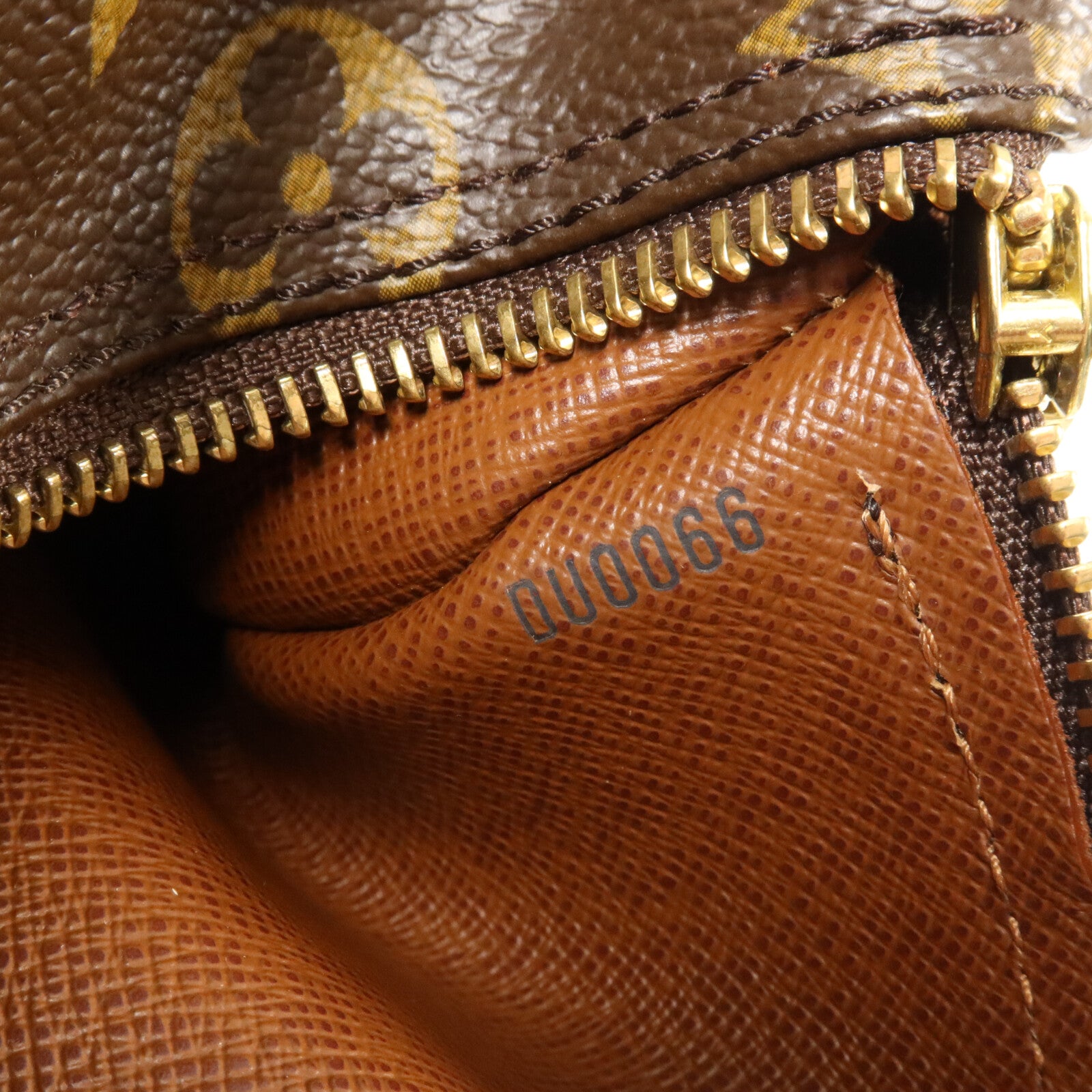 LOUIS VUITTON Monogram Papillon PM手挽袋