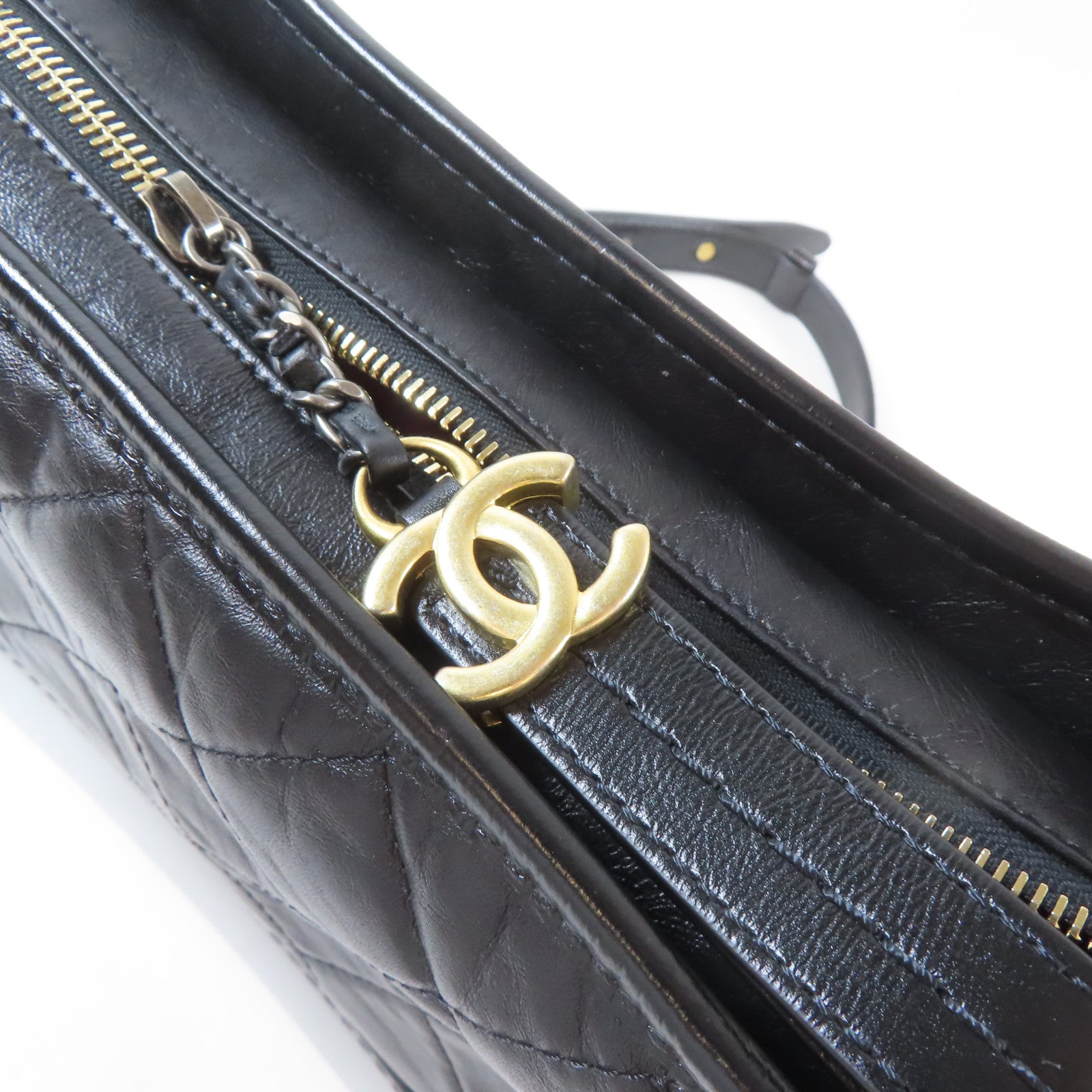 CHANEL 菱格牛皮皮革Gabrielle金扣銀扣鏈帶肩背袋黑色