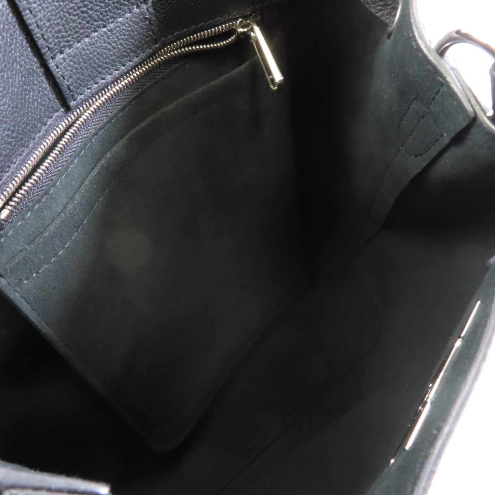 LOUIS VUITTON 牛皮皮革Lock Me Bucket銀扣肩背袋黑色