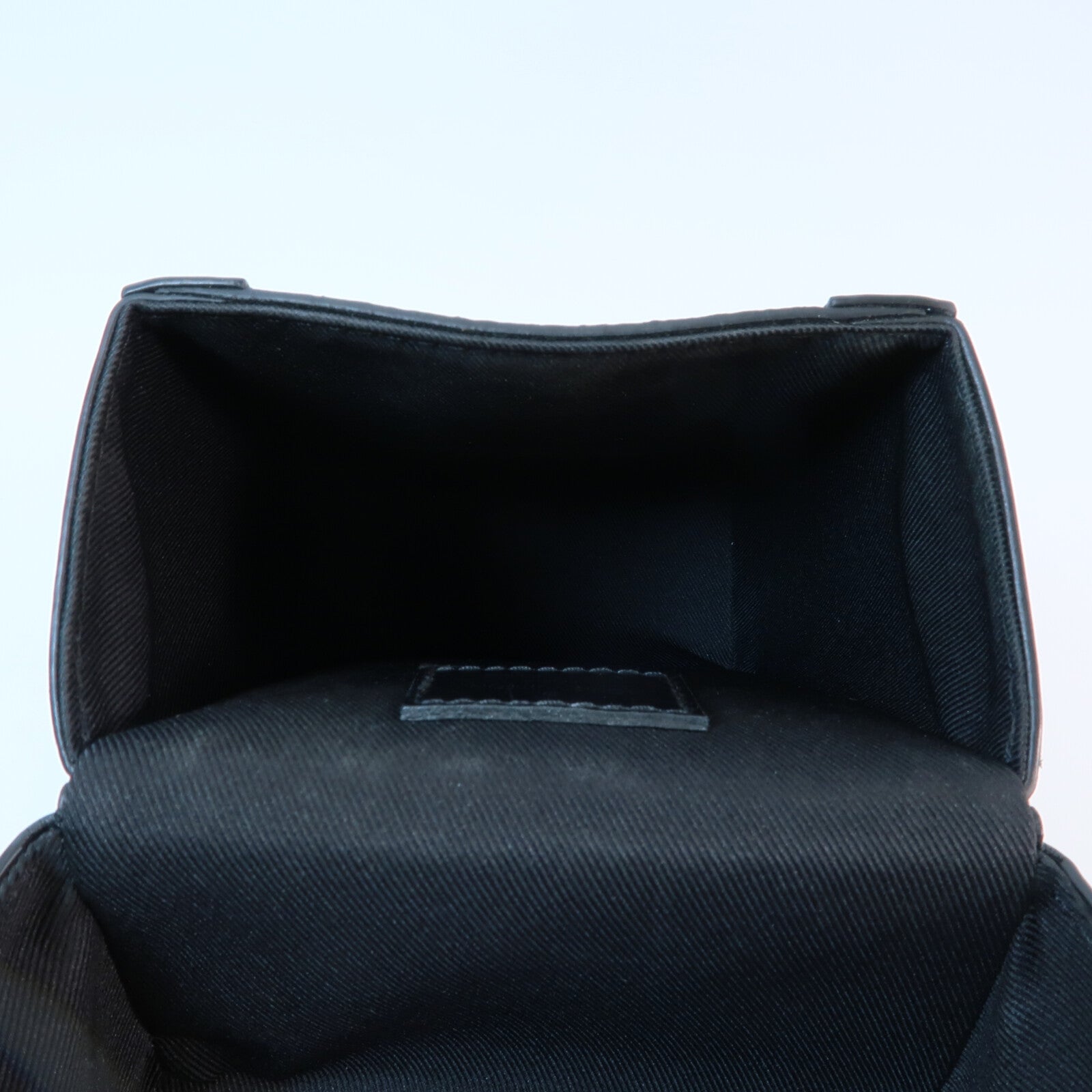 LOUIS VUITTON Monogram Eclipse Vertical Trunk肩背袋