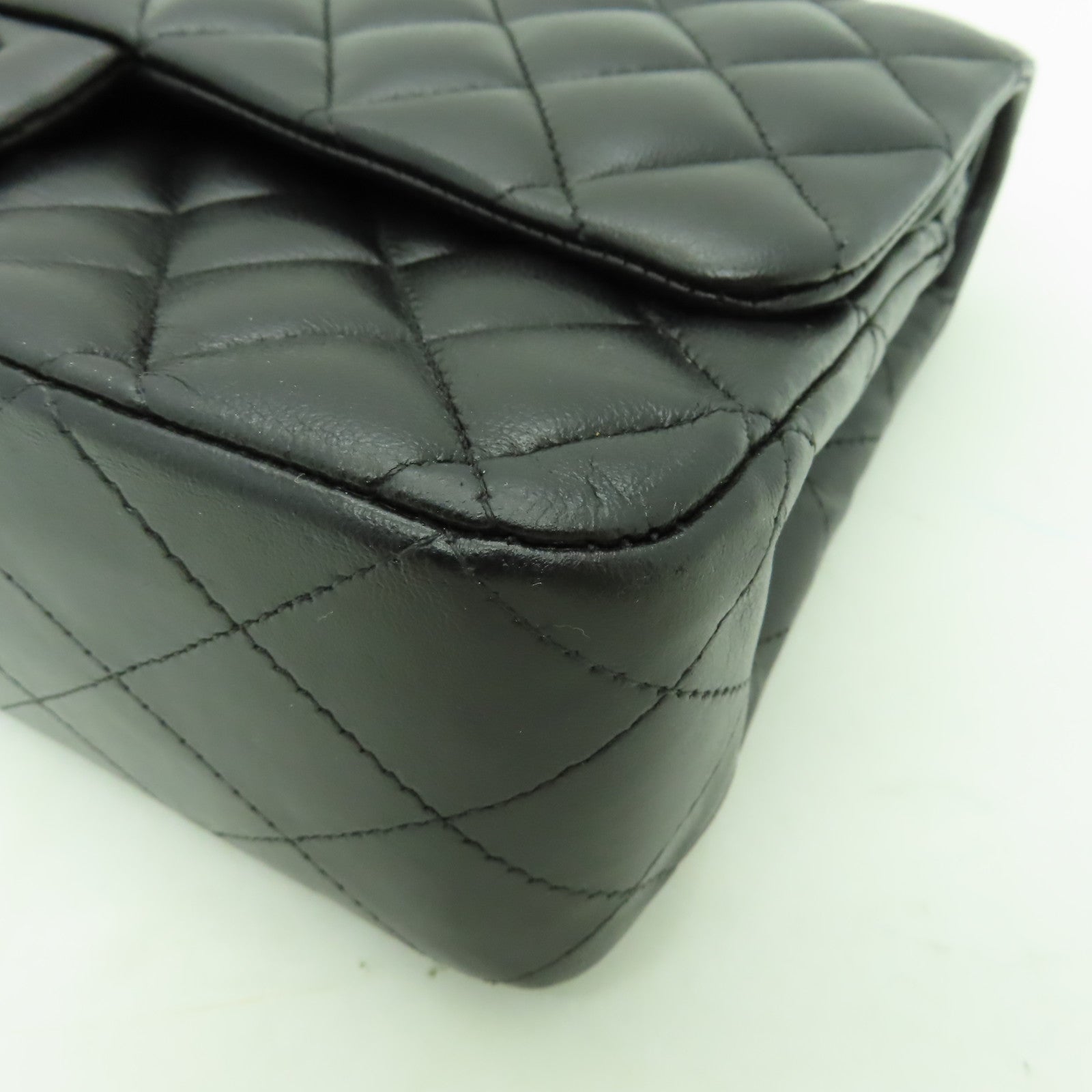 CHANEL **【清倉大減價】菱格羊皮皮革Classic 25銀扣鏈帶肩背袋黒色