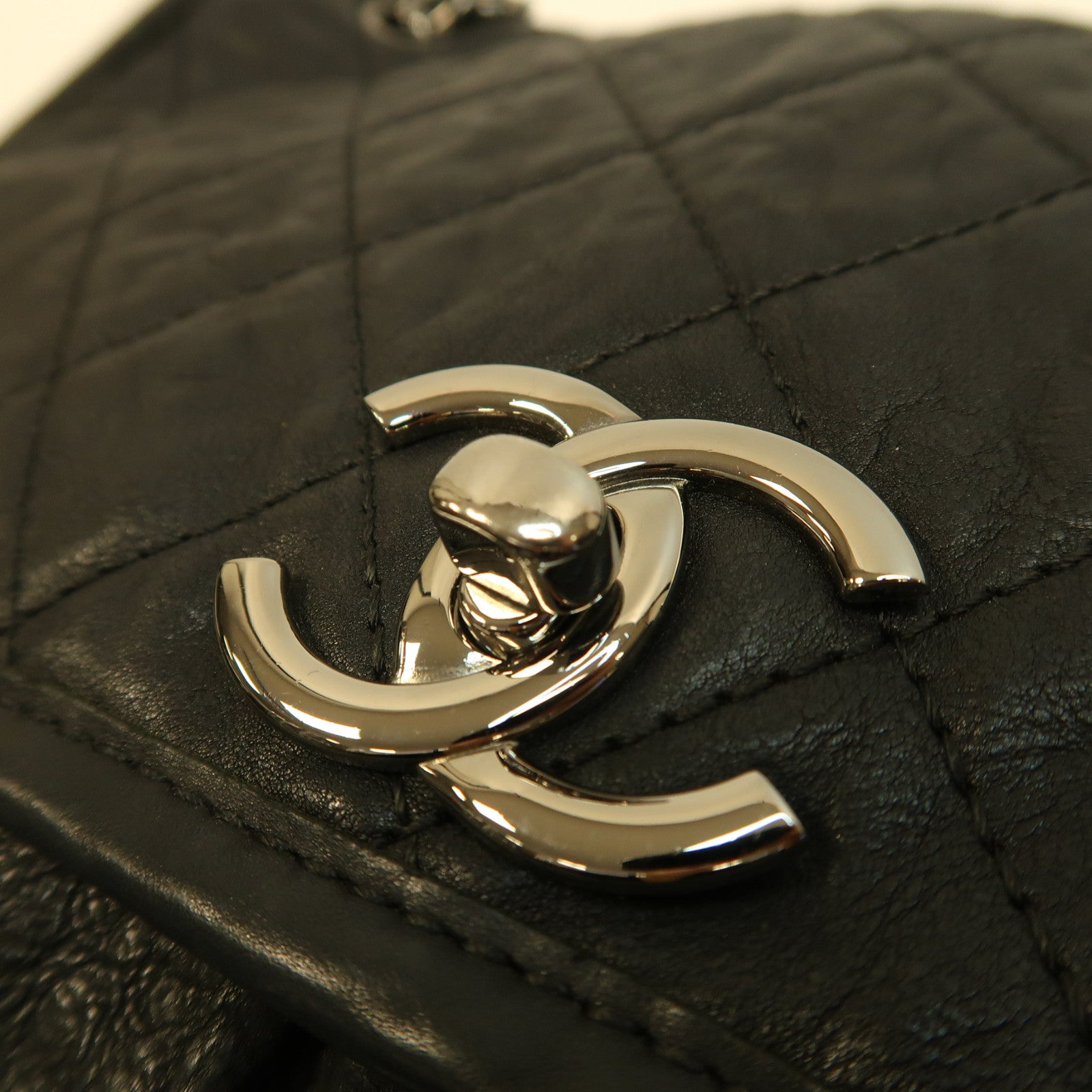 CHANEL 菱格牛皮皮革Chain Shoulder銀扣鏈帶肩背袋黑色