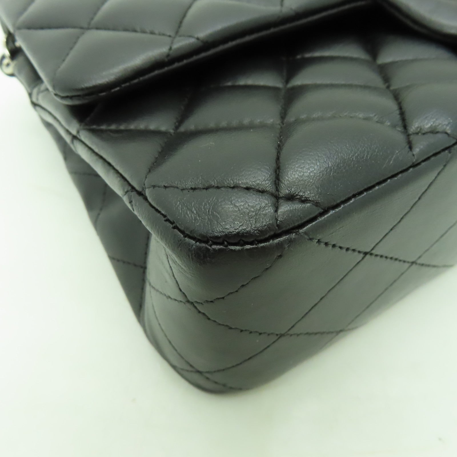 CHANEL **【清倉大減價】菱格羊皮皮革Classic 25銀扣鏈帶肩背袋黒色