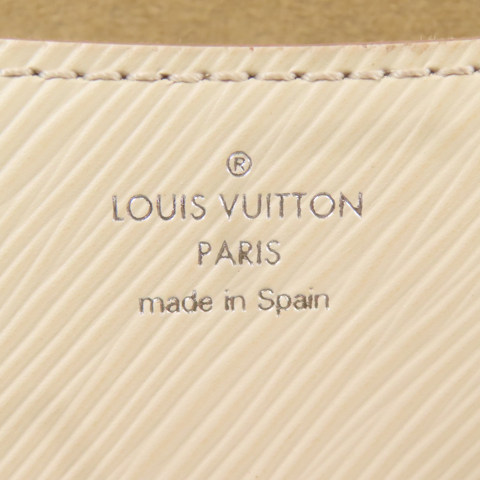 LOUIS VUITTON Epi Buci銀扣肩背袋
