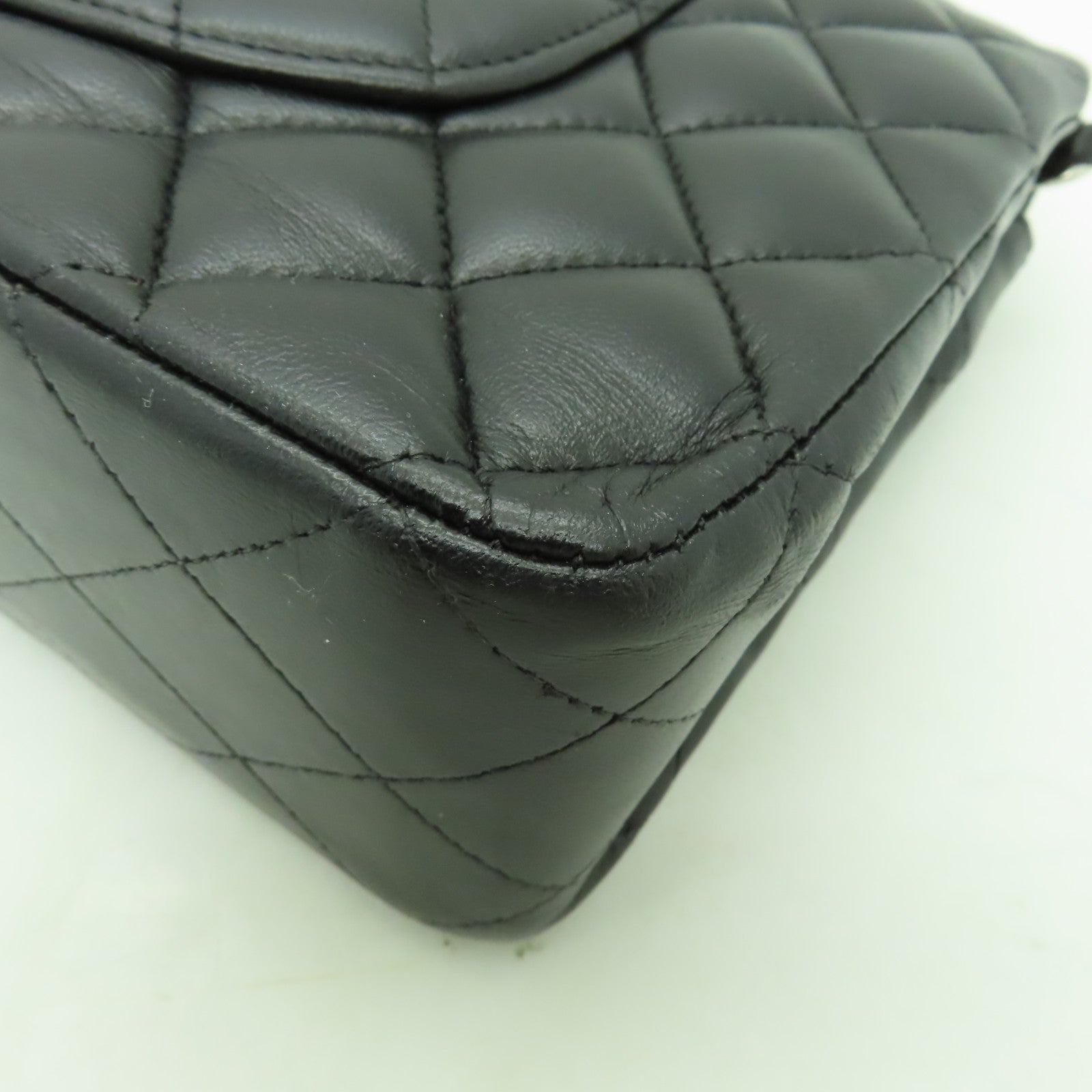 CHANEL **【清倉大減價】菱格羊皮皮革Classic 25銀扣鏈帶肩背袋黒色