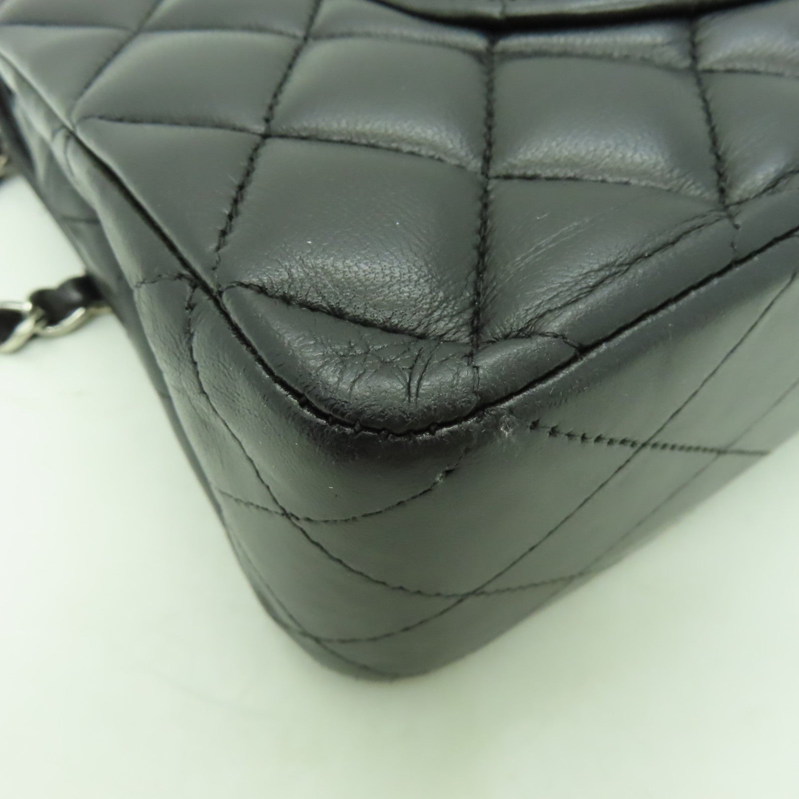 CHANEL **【清倉大減價】菱格羊皮皮革Classic 25銀扣鏈帶肩背袋黒色