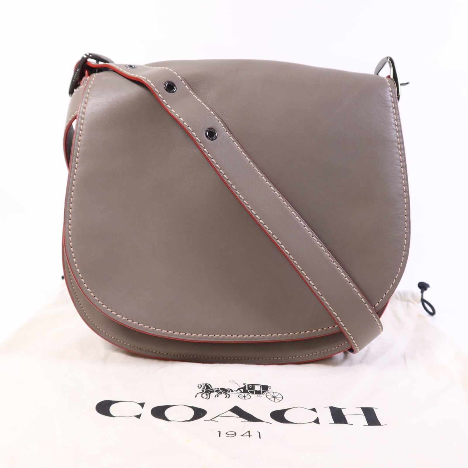 COACH 牛皮皮革Shoulder Bag銀扣肩背袋