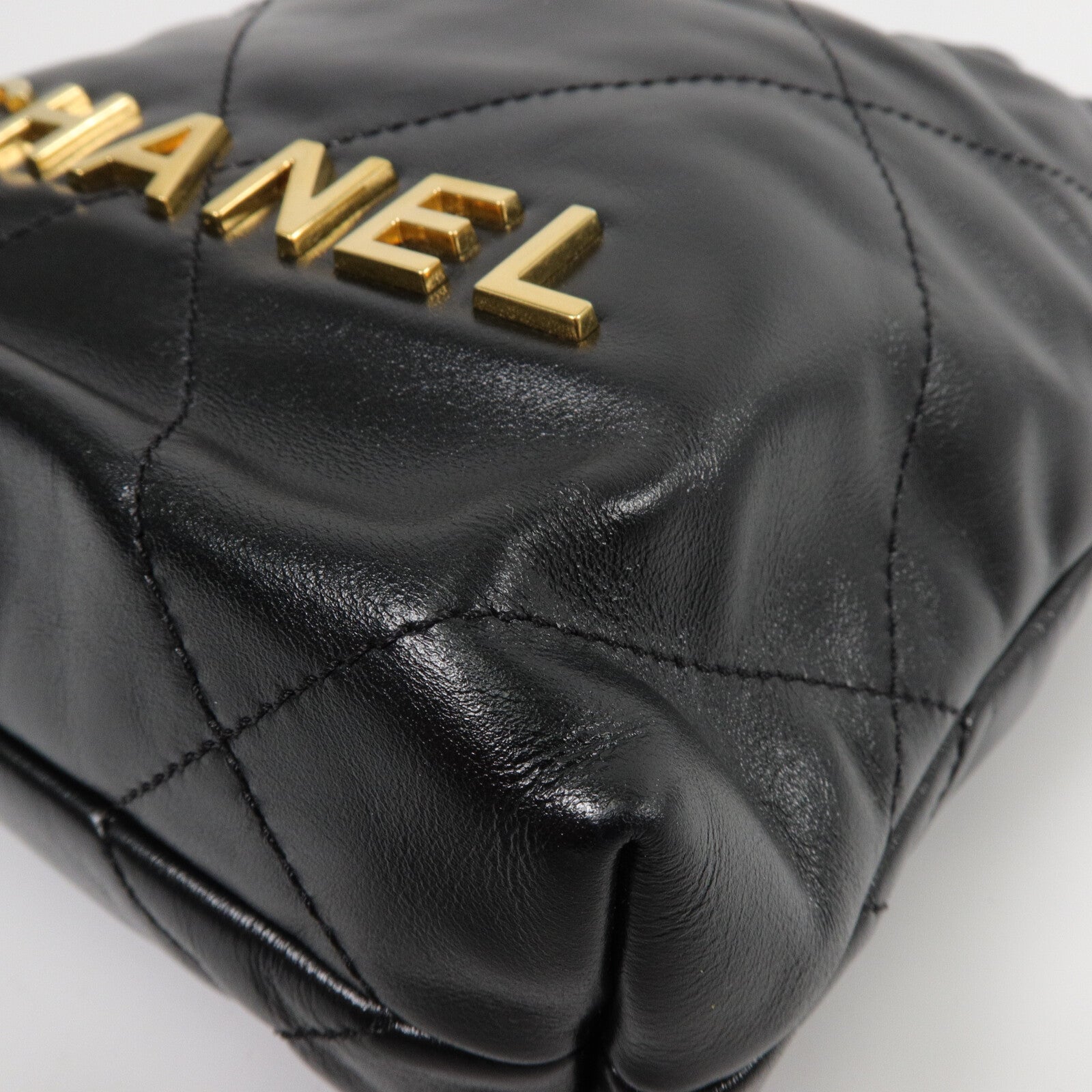 CHANEL 牛皮皮革Chanel 22 Mini鏈帶肩背袋